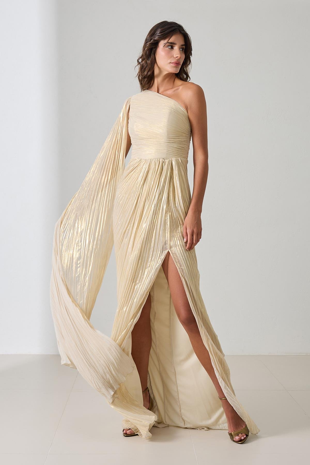 Kemik Gold Tek Omuz Drape Detaylı Tam Kalıp Uzun Abiye Elbise