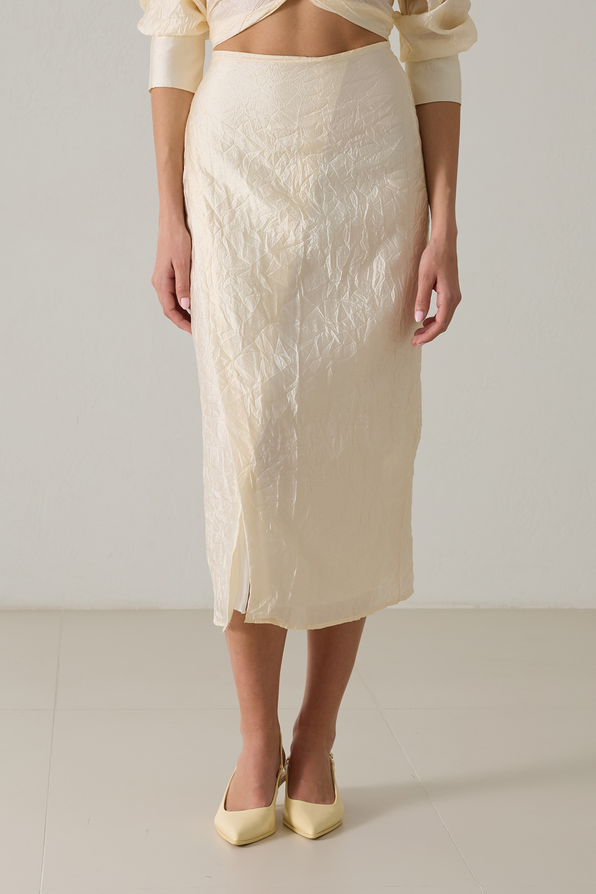 Krem Bağlama Detaylı Midi Boy Crush Detaylı Etek