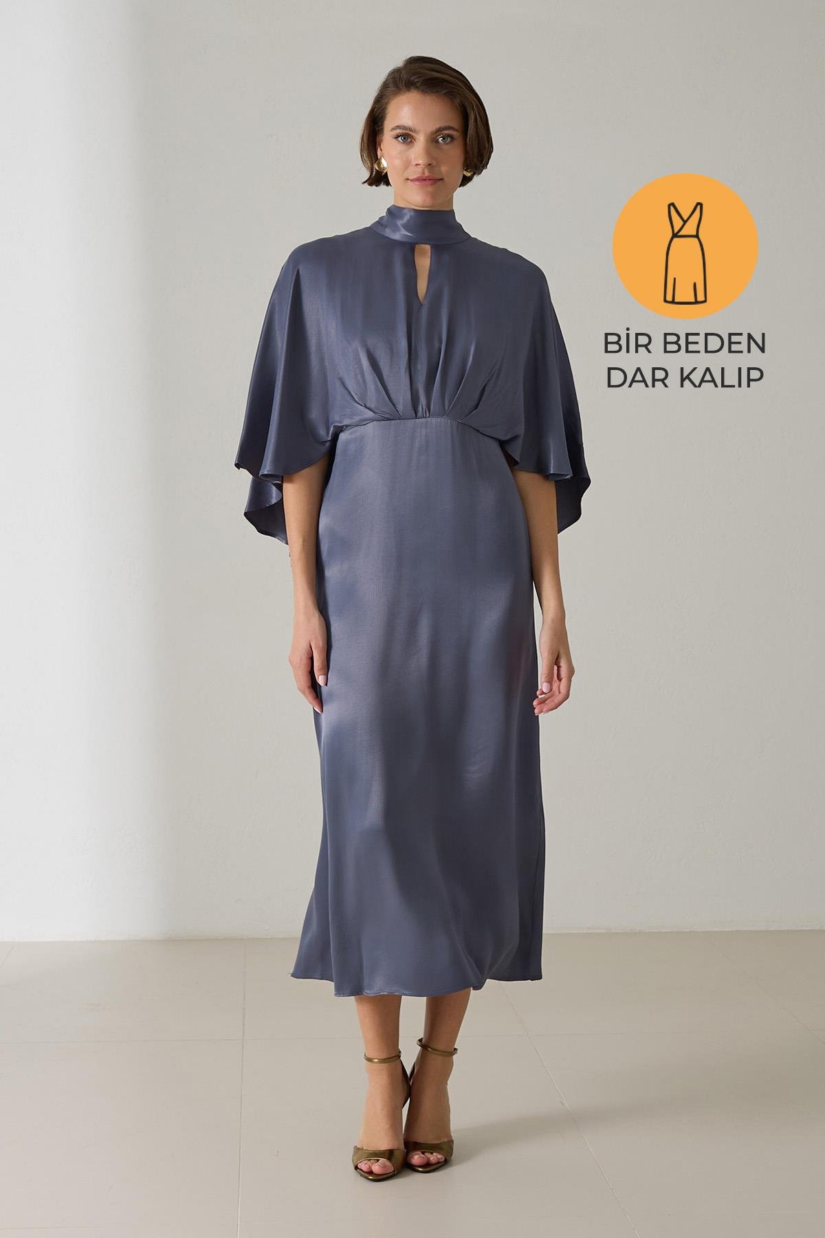 Lacivert Dar Kalıp Yakada Pencere Ve Kol Detaylı Belden Oturtmalı Midi Elbise