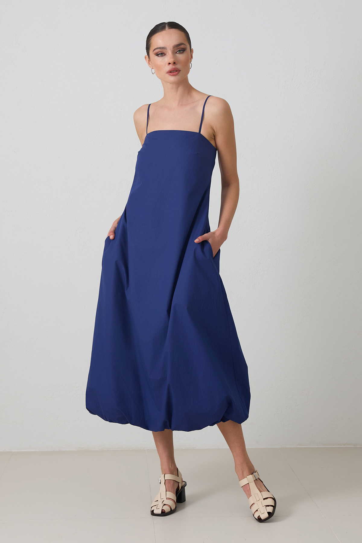 Lacivert Pamuklu İp Askılı Rahat Kesim Balon Elbise