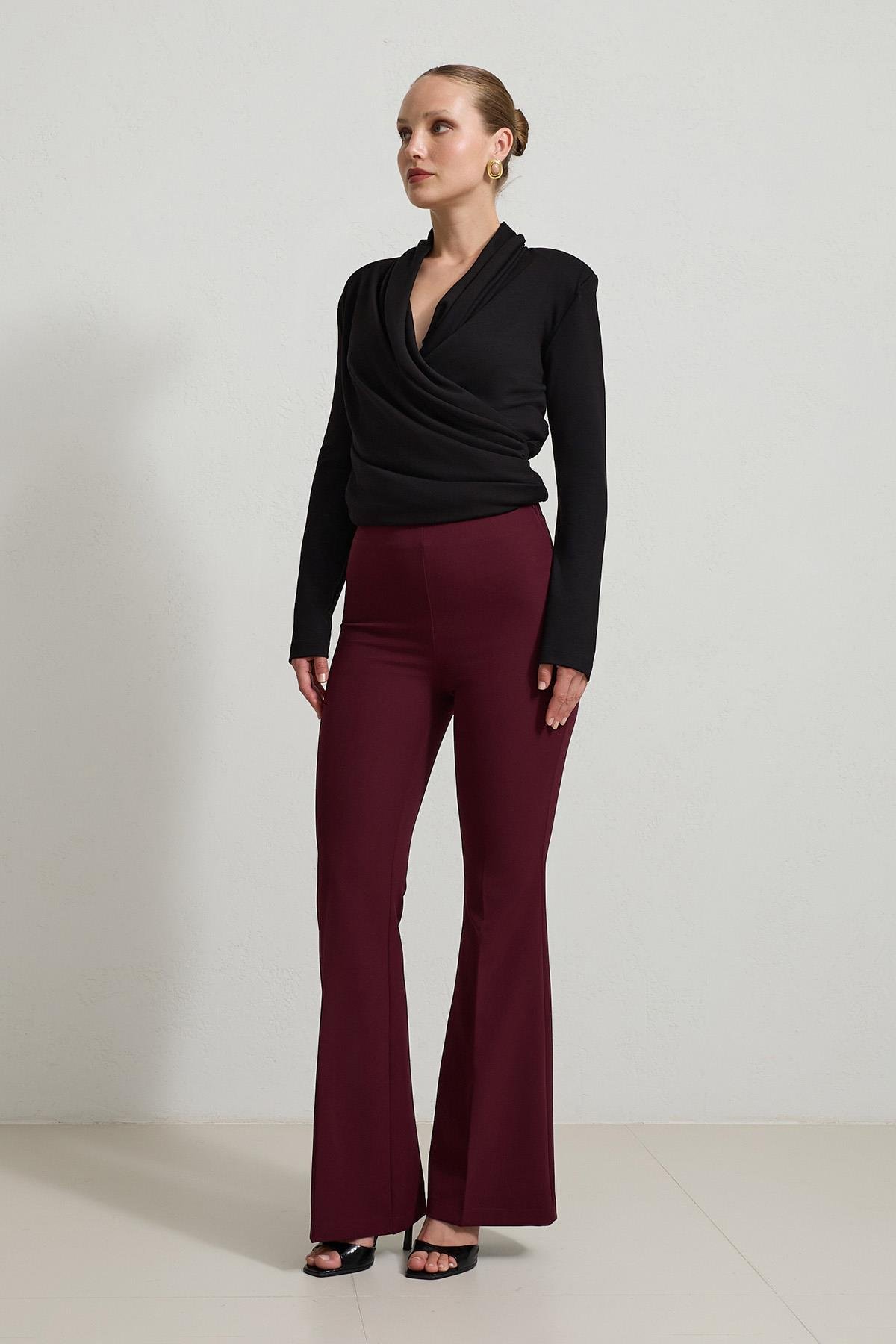 Vişne Rahat Kesim Tam Kalıp Pantolon Kadın Kategorisiz modelleri