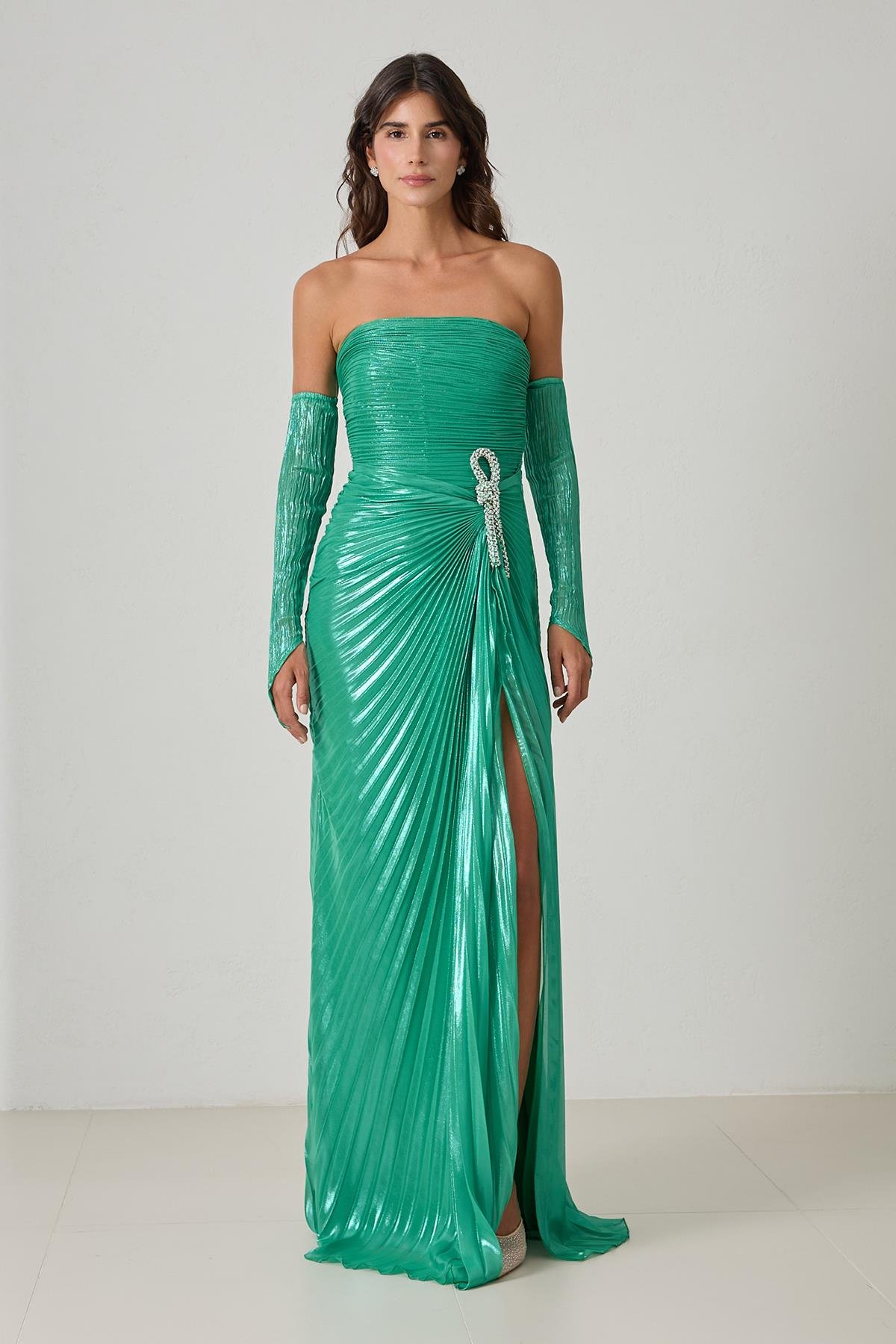 Yeşil Straplez Belden Toka Ve Drape Detaylı Uzun Abiye Elbise