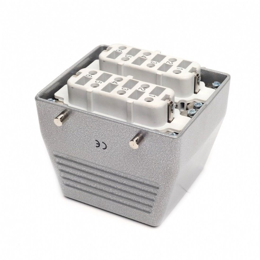 Emas EBM612PU30 Metal Seri Uzatma Prizi 12 Kontaklı 35A PG21