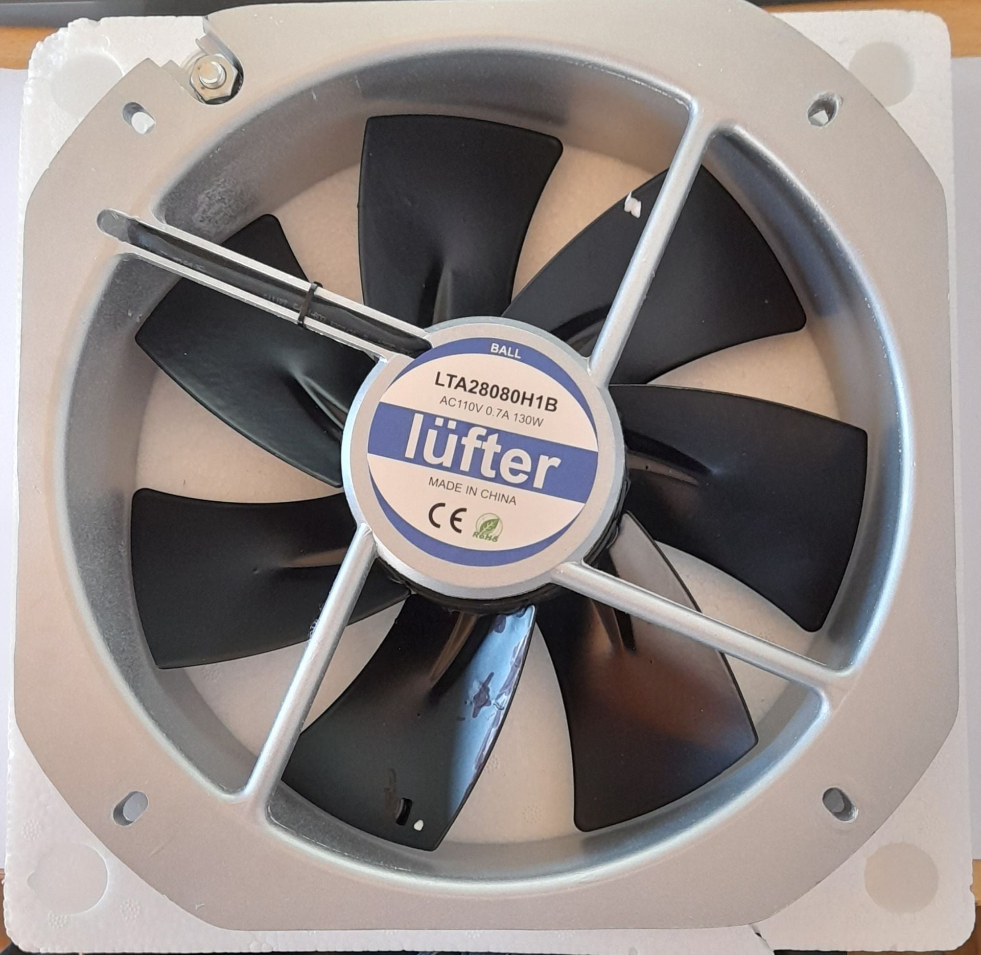 LTA28080H1B - 280x280x80 110 VACLÜFTERKare Fanlar (Kare, Oval, Yuvarlak, Eksenel Fanlar)
