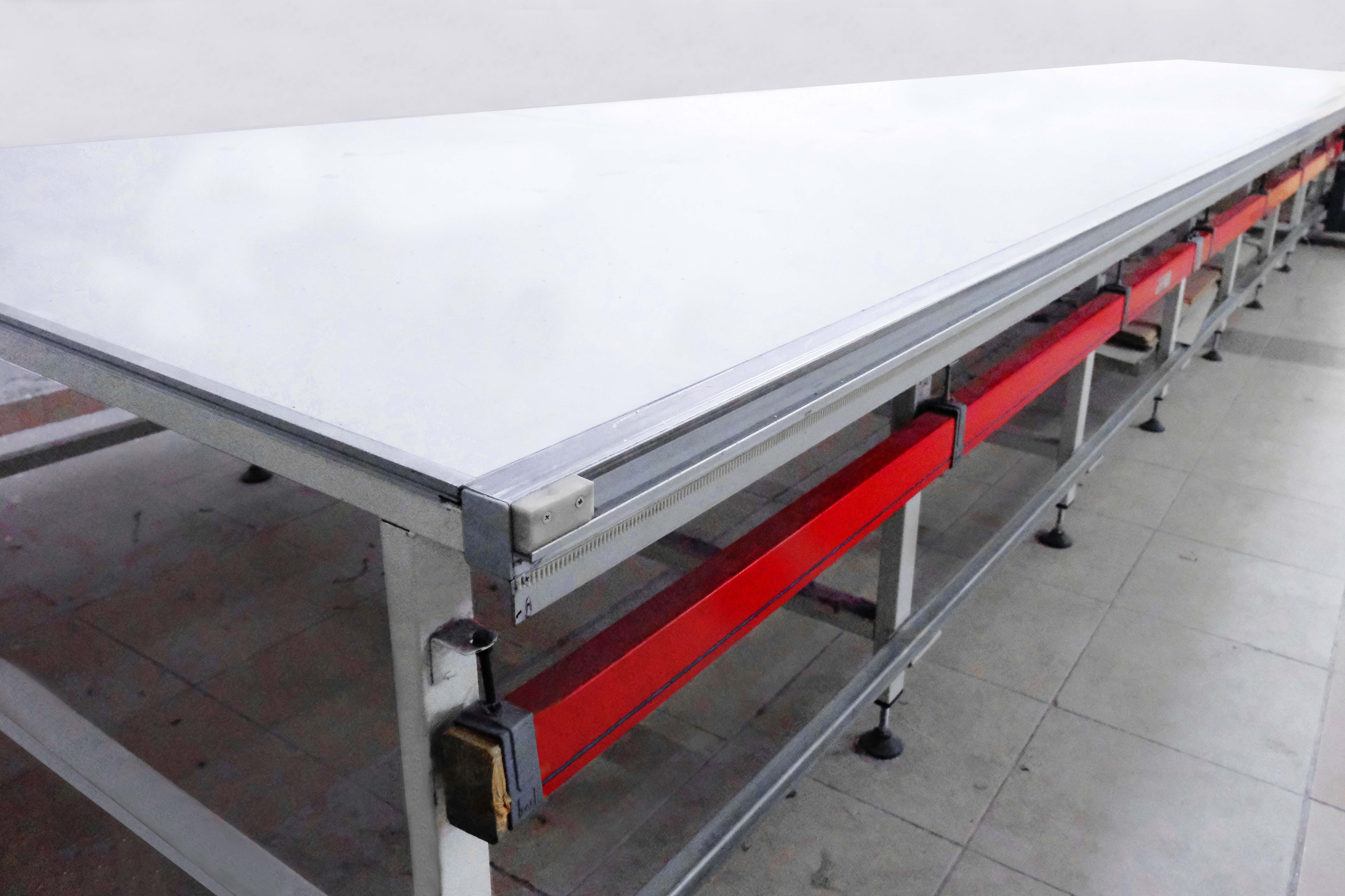 2. El Kumaş Serim Masası | Bara Dahil | En:220Cm | Özbilim P4 ADD Full Otomatik Serim Makinasıne Uyumlu Masadır | Üst Tablalar Mdf Lamdır | 1 Metre Fiyatıdır