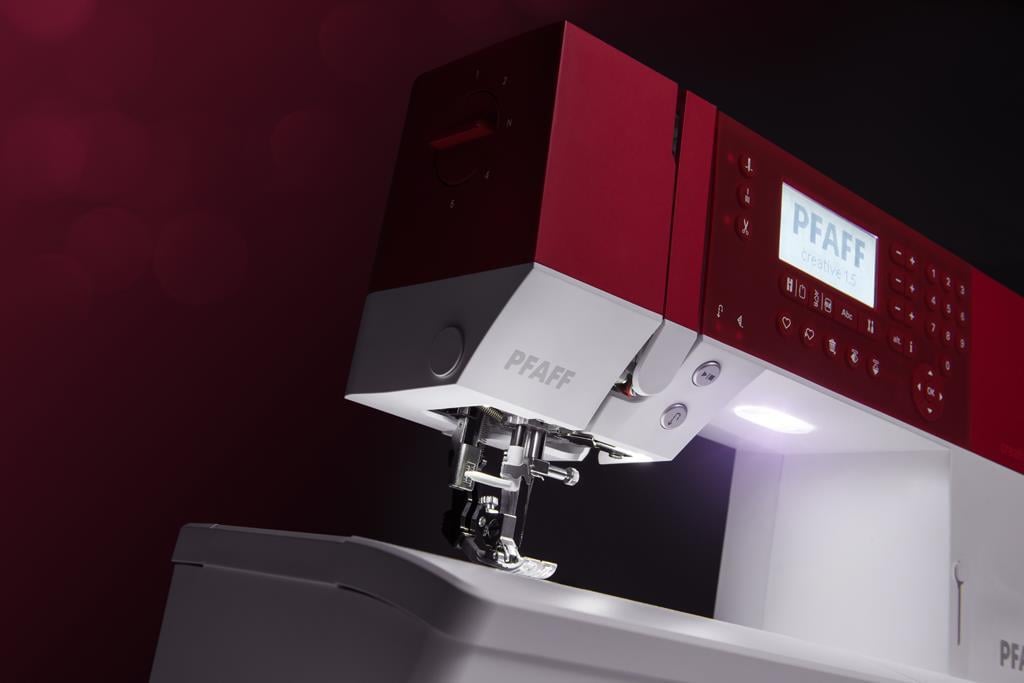 FDM Pfaff Creative 1.5 Bilgisayarlı Piko ve Nakış Makinesi