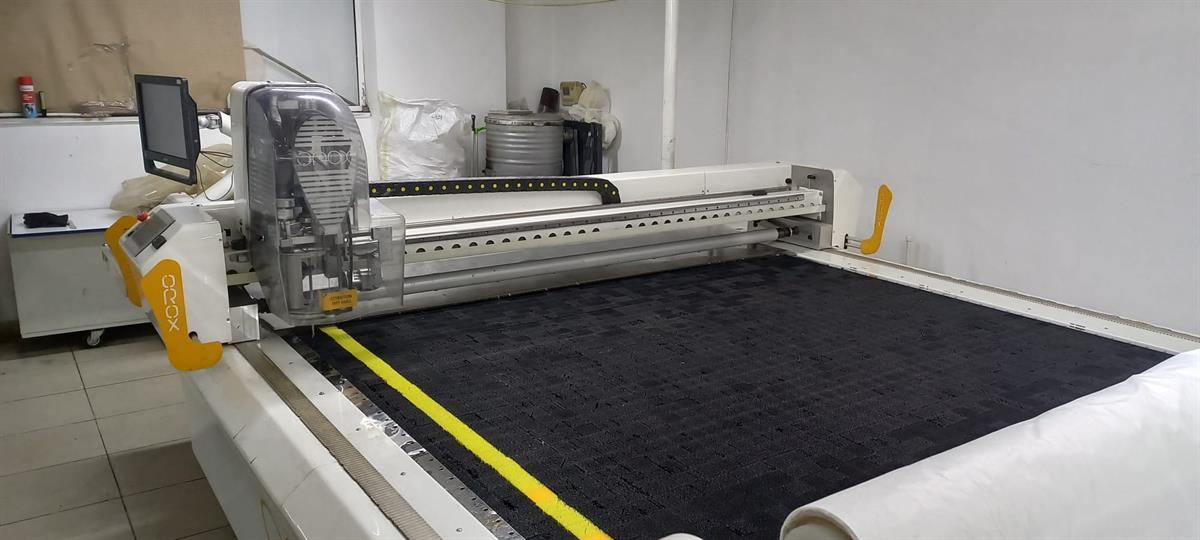 Orox Flexo C600 Otomatik Kumaş Kesim Makinesi