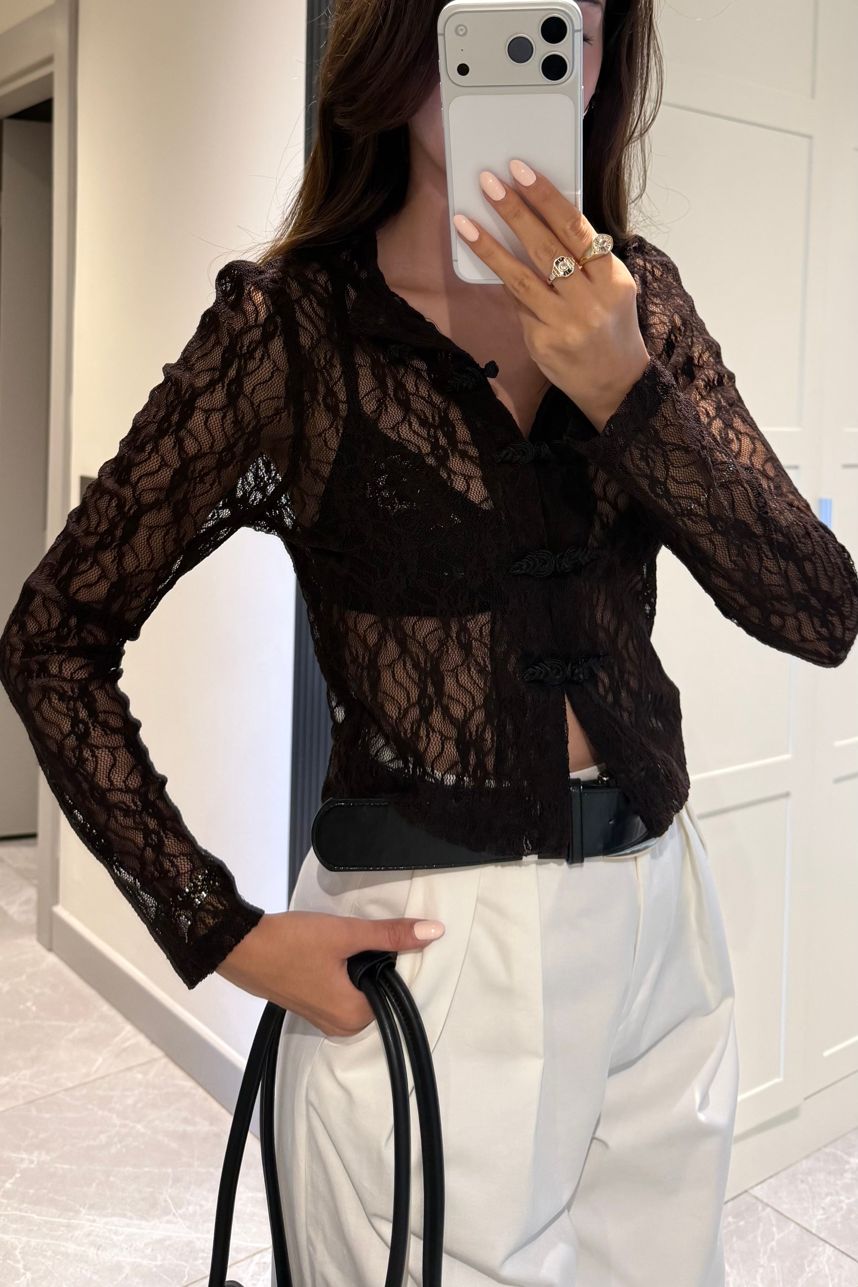 Acı Kahve Düğmeli Dantel Bluz - Kadın Blouses Modelleri - Nazliye Moda | Kadın Giyim Modası