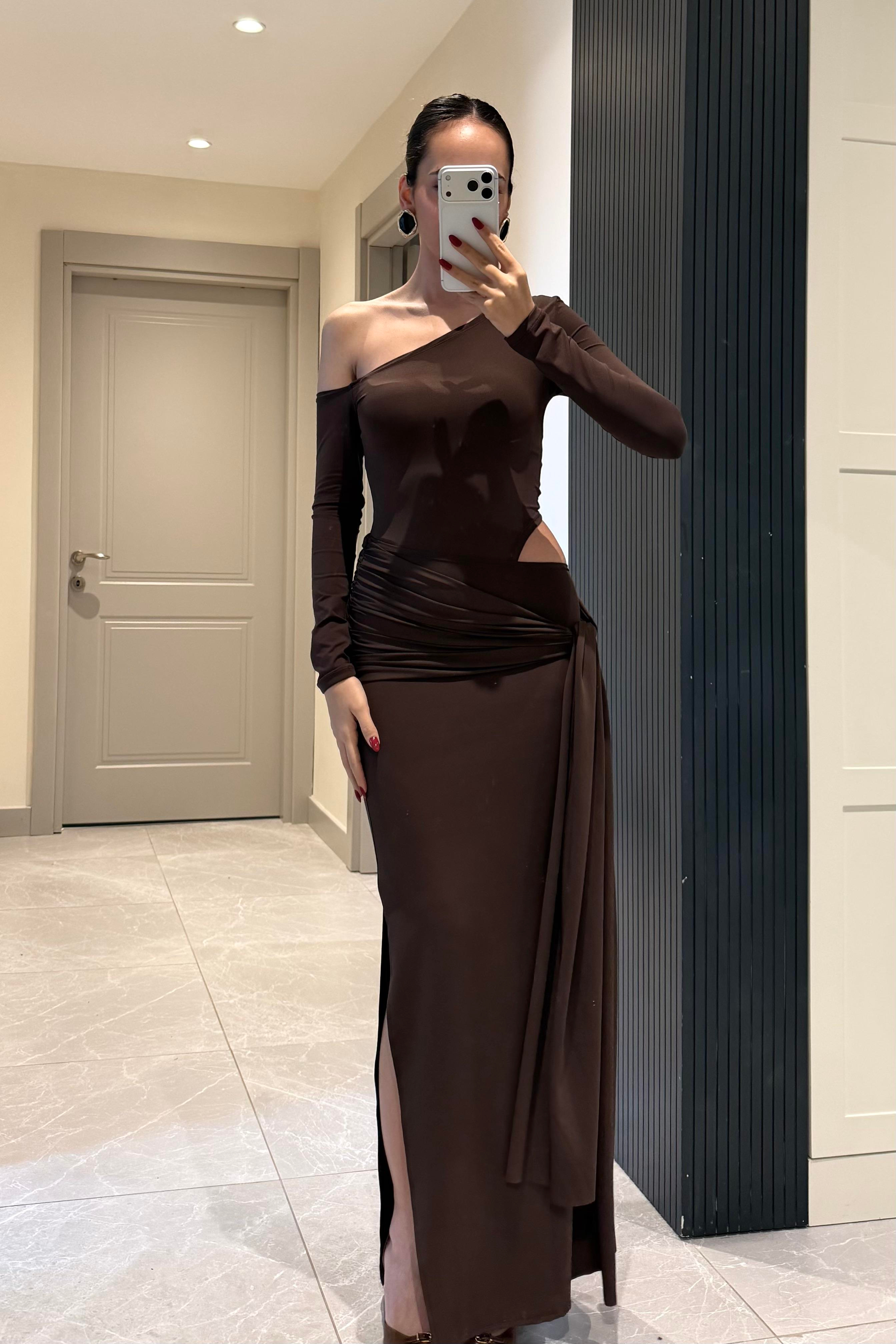 Acı Kahve Yırtmaç Detay Uzun Elbise - Kadın Elbise Modelleri - Nazliye Moda | Kadın Giyim Modası