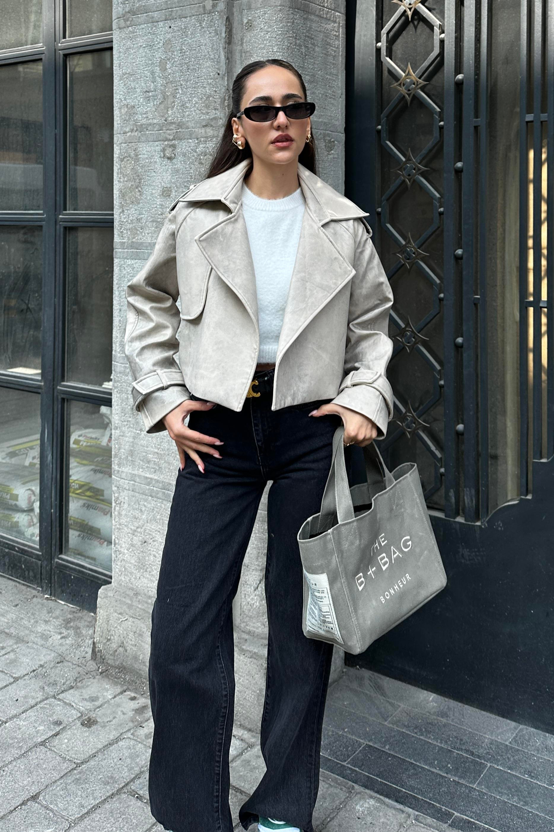 Bej Eskitme Premium Kısa Deri Trençkot - Kadın Trench Coats Modelleri - Nazliye Moda - Kadın Giyim Modası