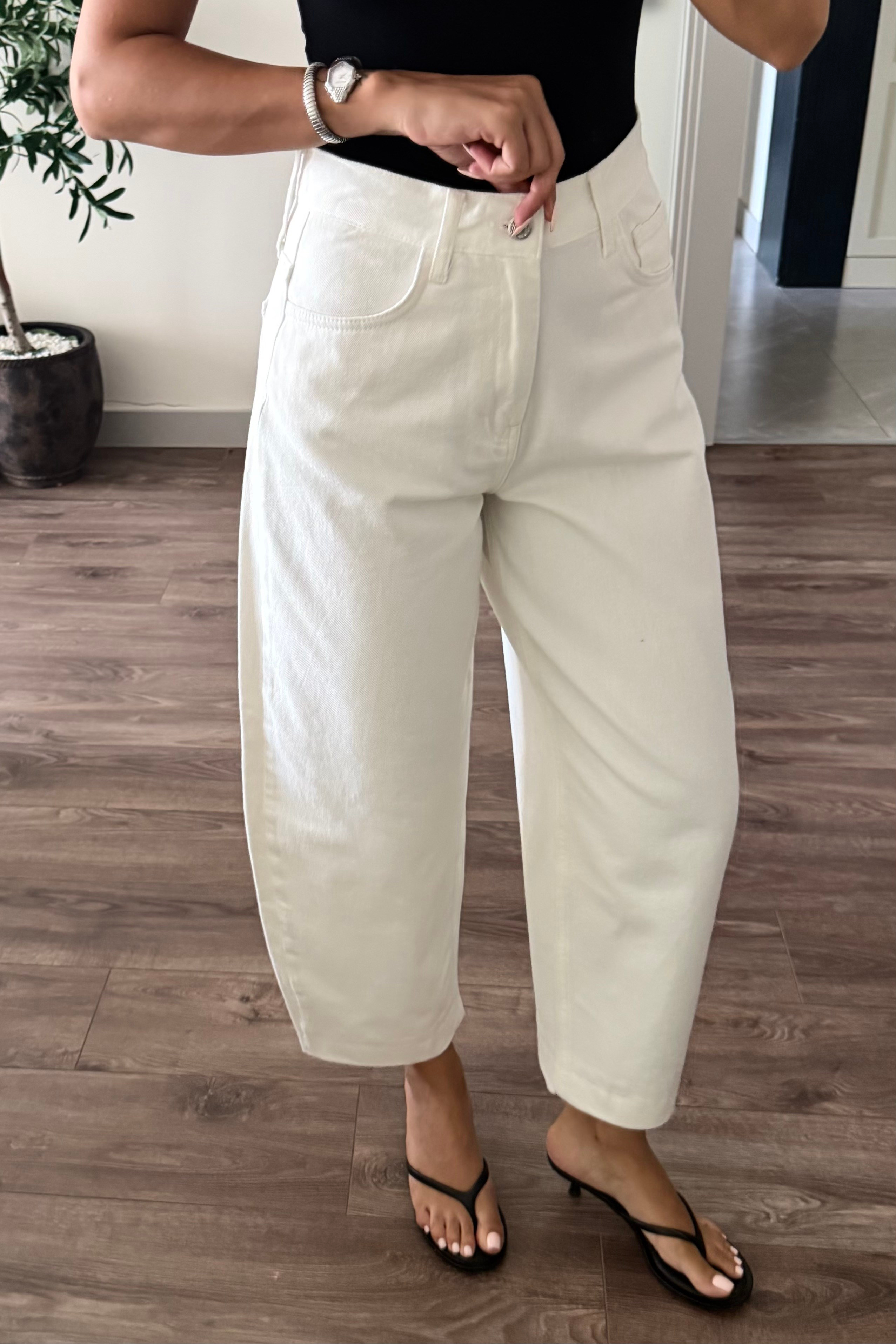 Beyaz Barrel Jean - Kadın Jean Modelleri - Nazliye Moda | Kadın Giyim Modası