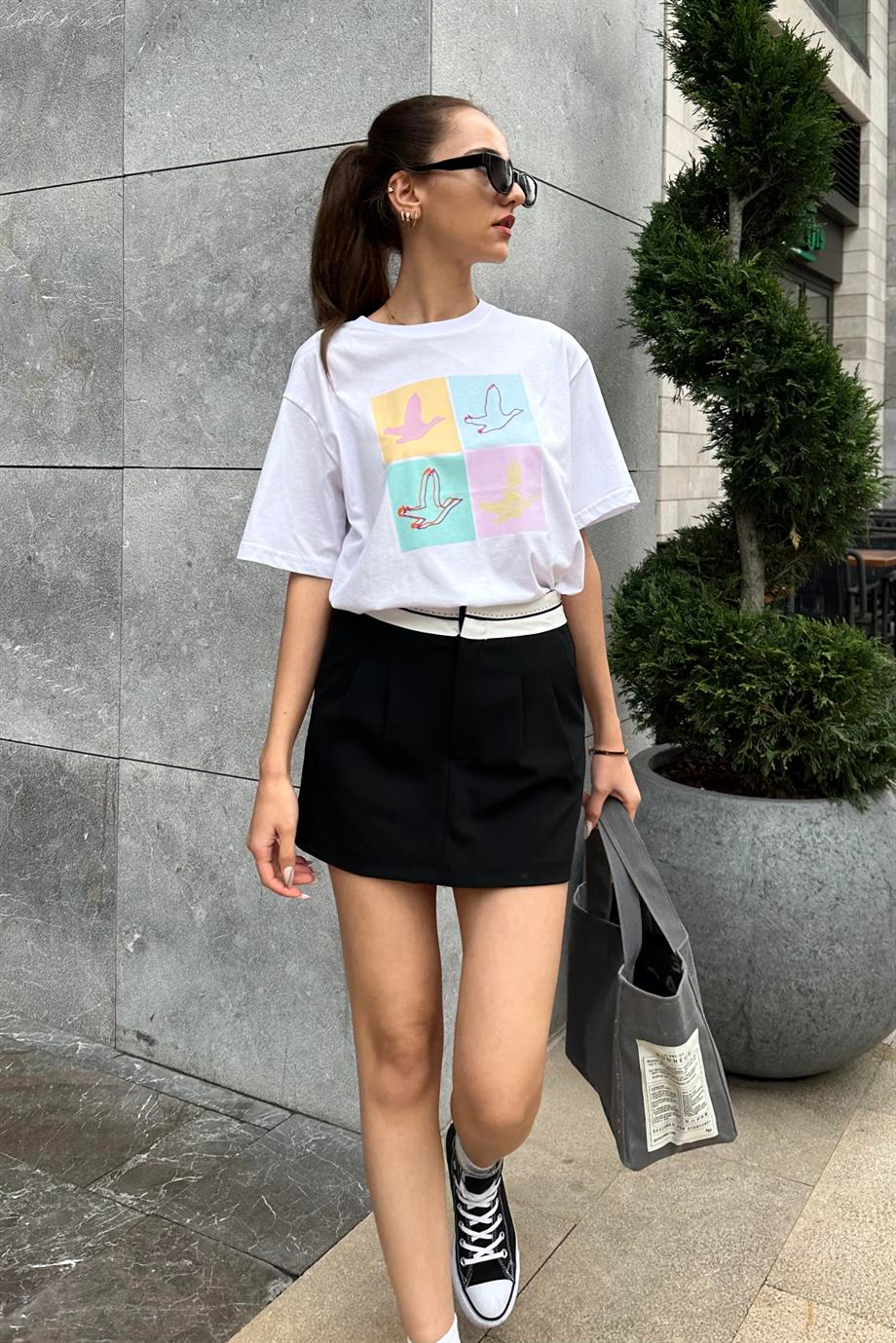 Beyaz Baskılı T-Shirt - Kadın T-Shirt Modelleri - Nazliye Moda | Kadın Giyim Modası