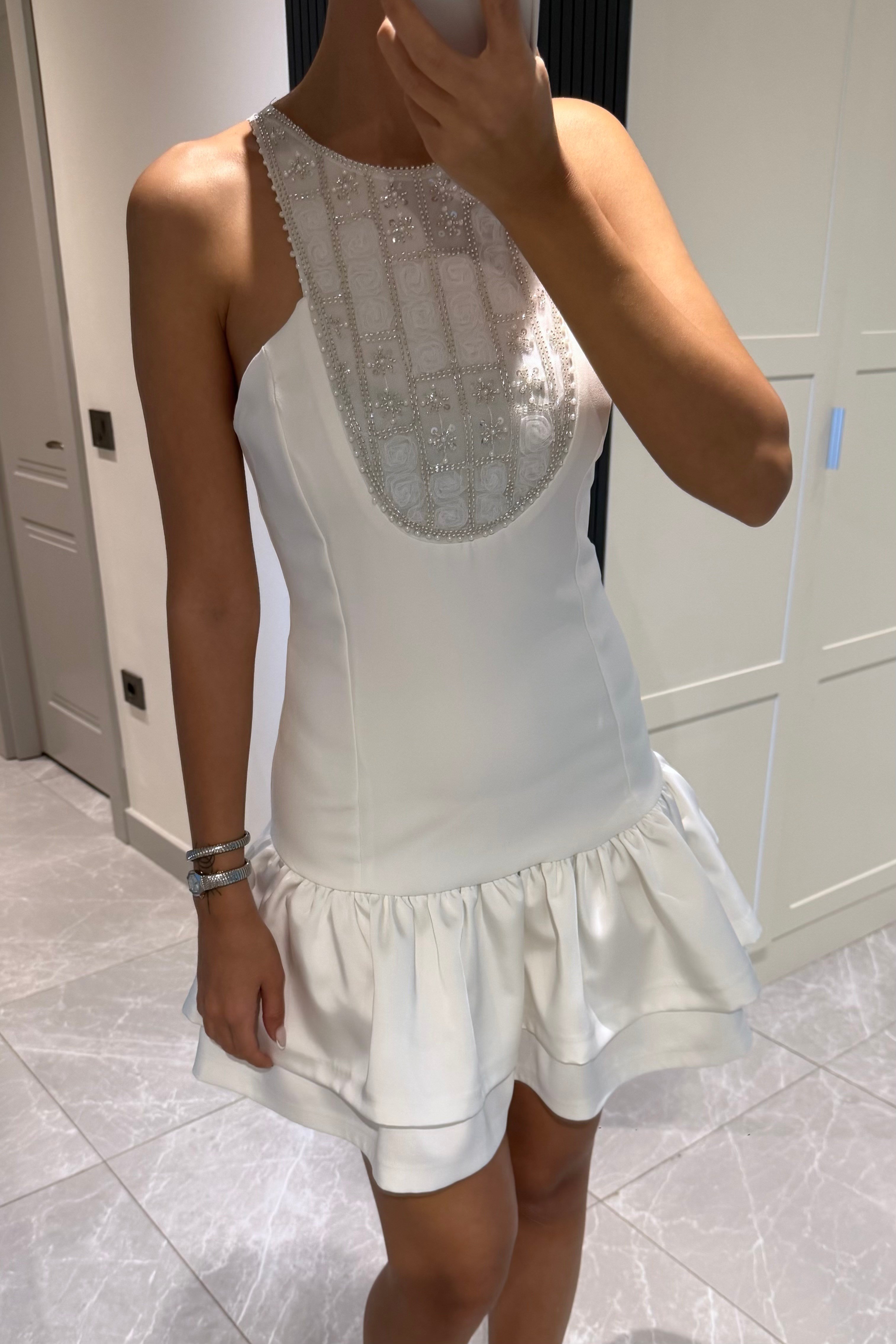 Beyaz Boncuk İşlemeli Mini Elbise - Kadın Elbise Modelleri - Nazliye Moda | Kadın Giyim Modası