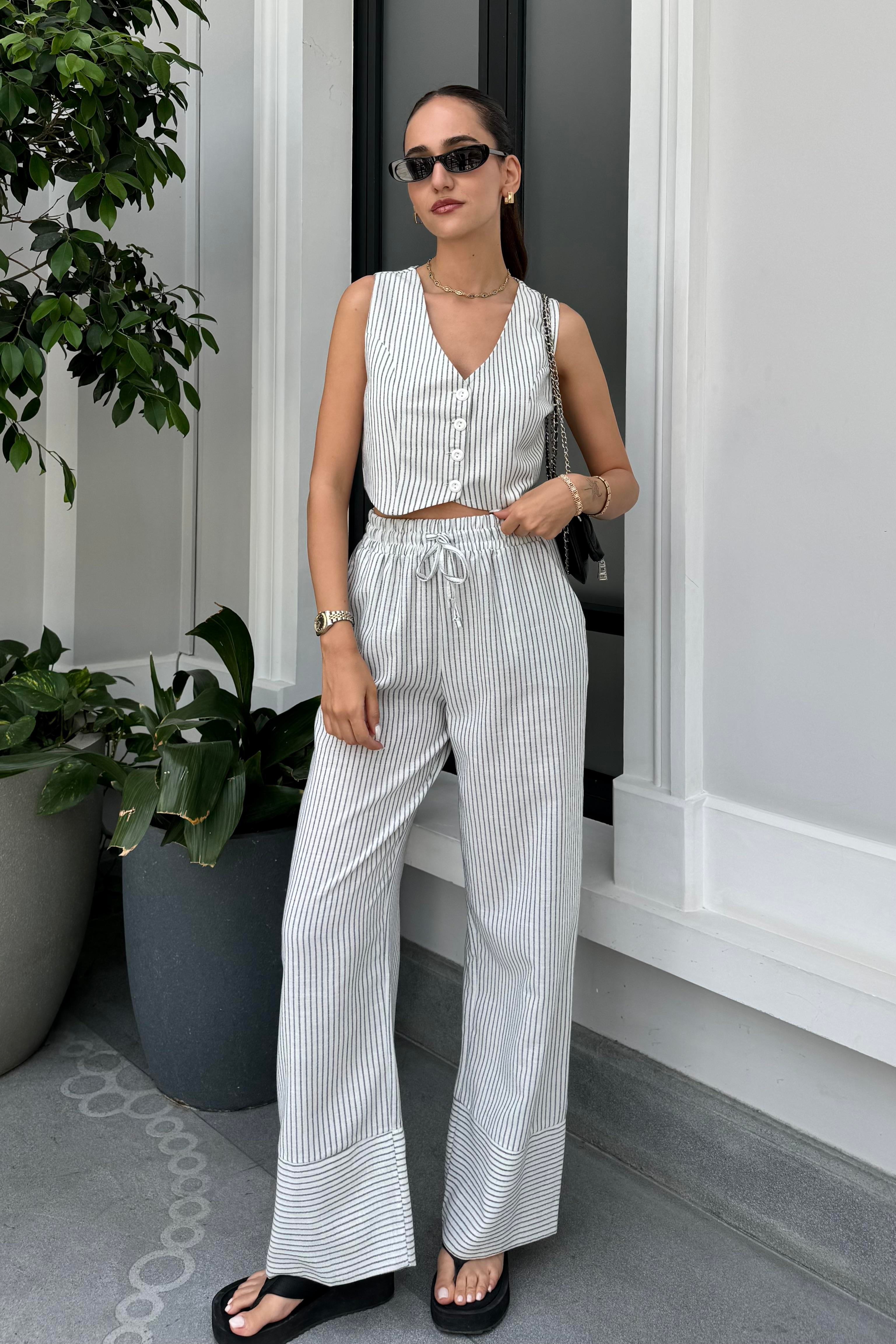 Beyaz Çizgili Pantolon Yelek Keten Takım - Kadın Takım Modelleri - Nazliye Moda - Kadın Giyim Modası