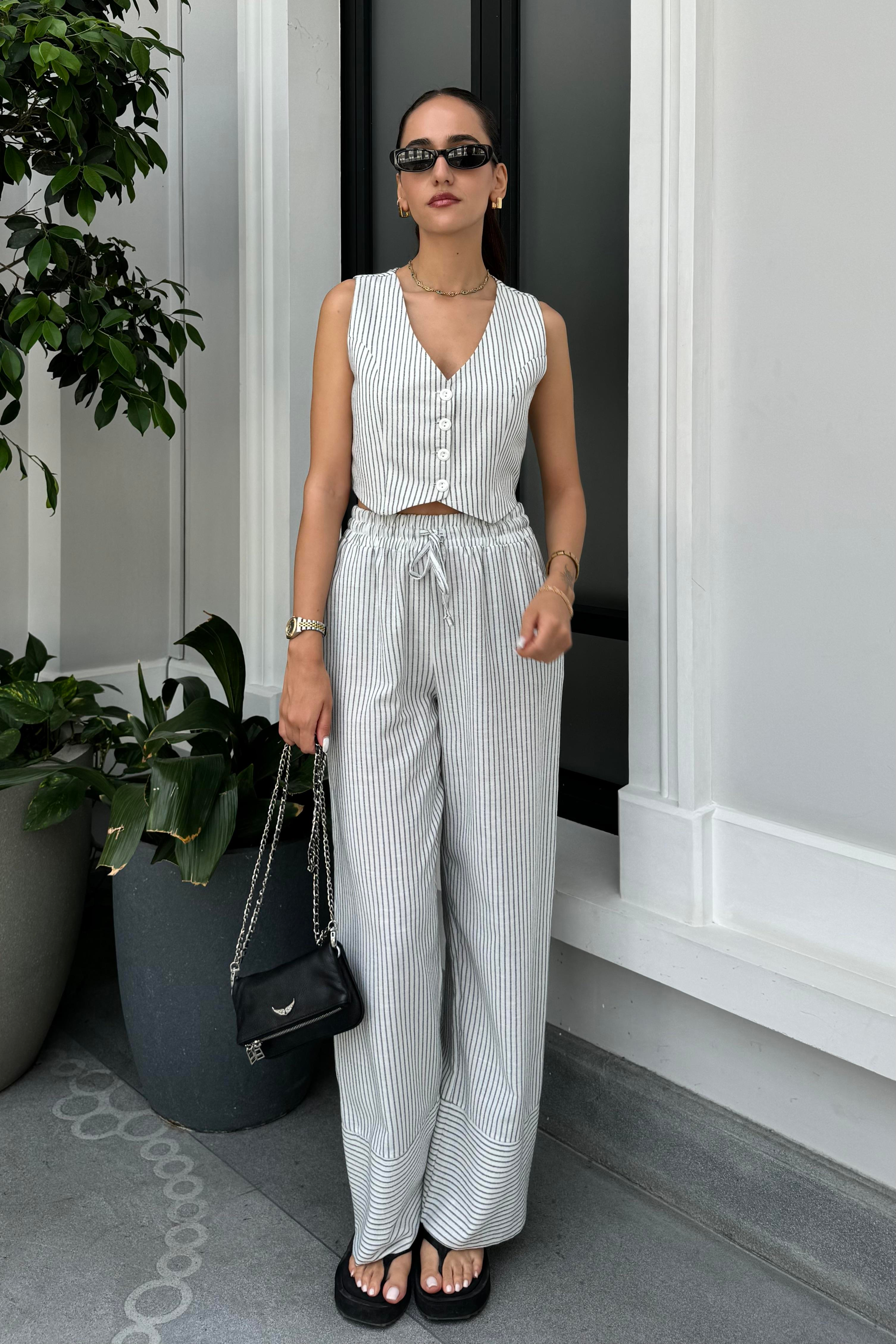 Beyaz Çizgili Pantolon Yelek Keten Takım - Kadın Takım Modelleri - Nazliye Moda - Kadın Giyim Modası