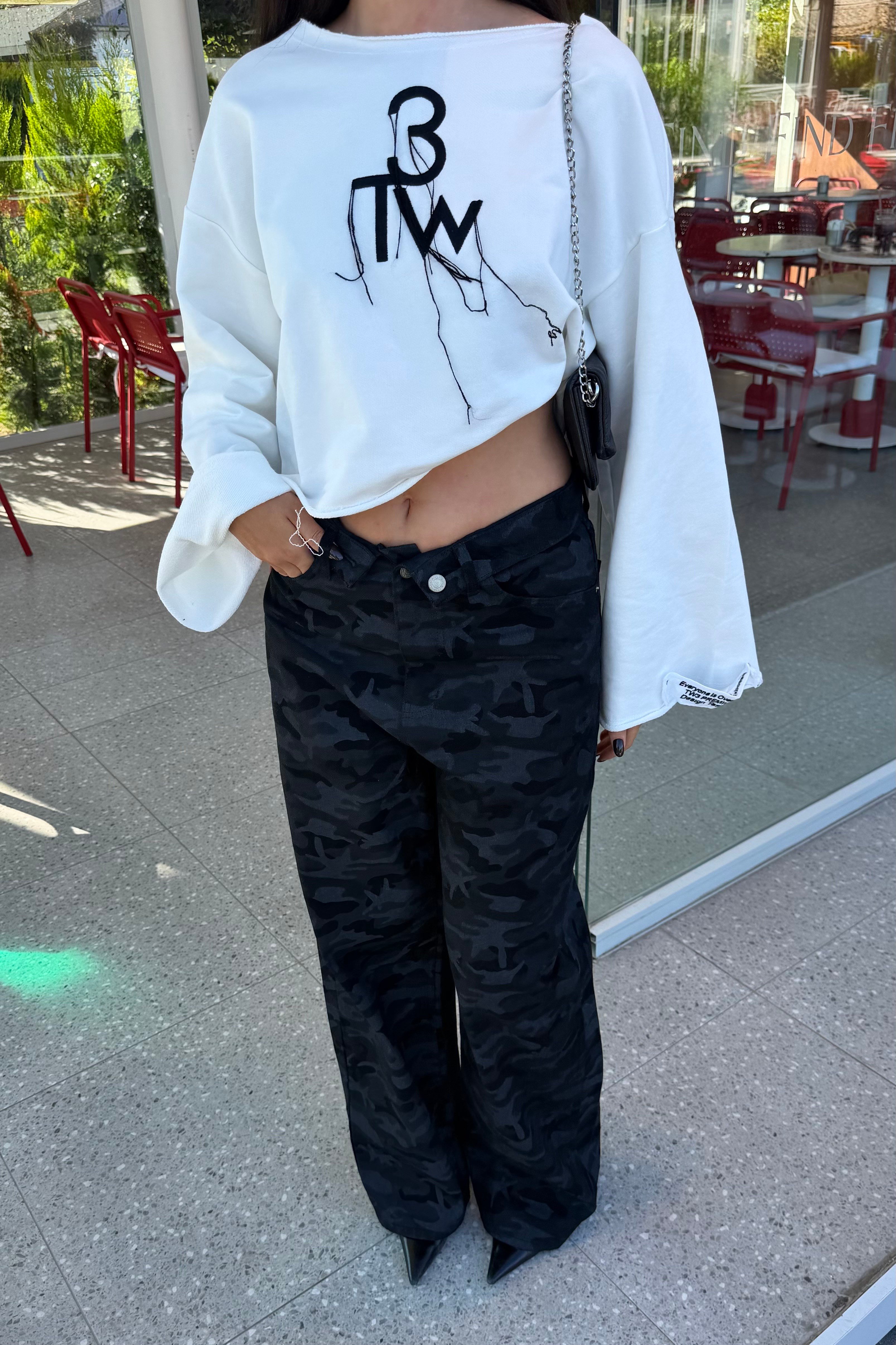 Beyaz Nakış Detay Oversize Sweatshirt - Kadın Sweatshirt Modelleri - Nazliye Moda | Kadın Giyim Modası