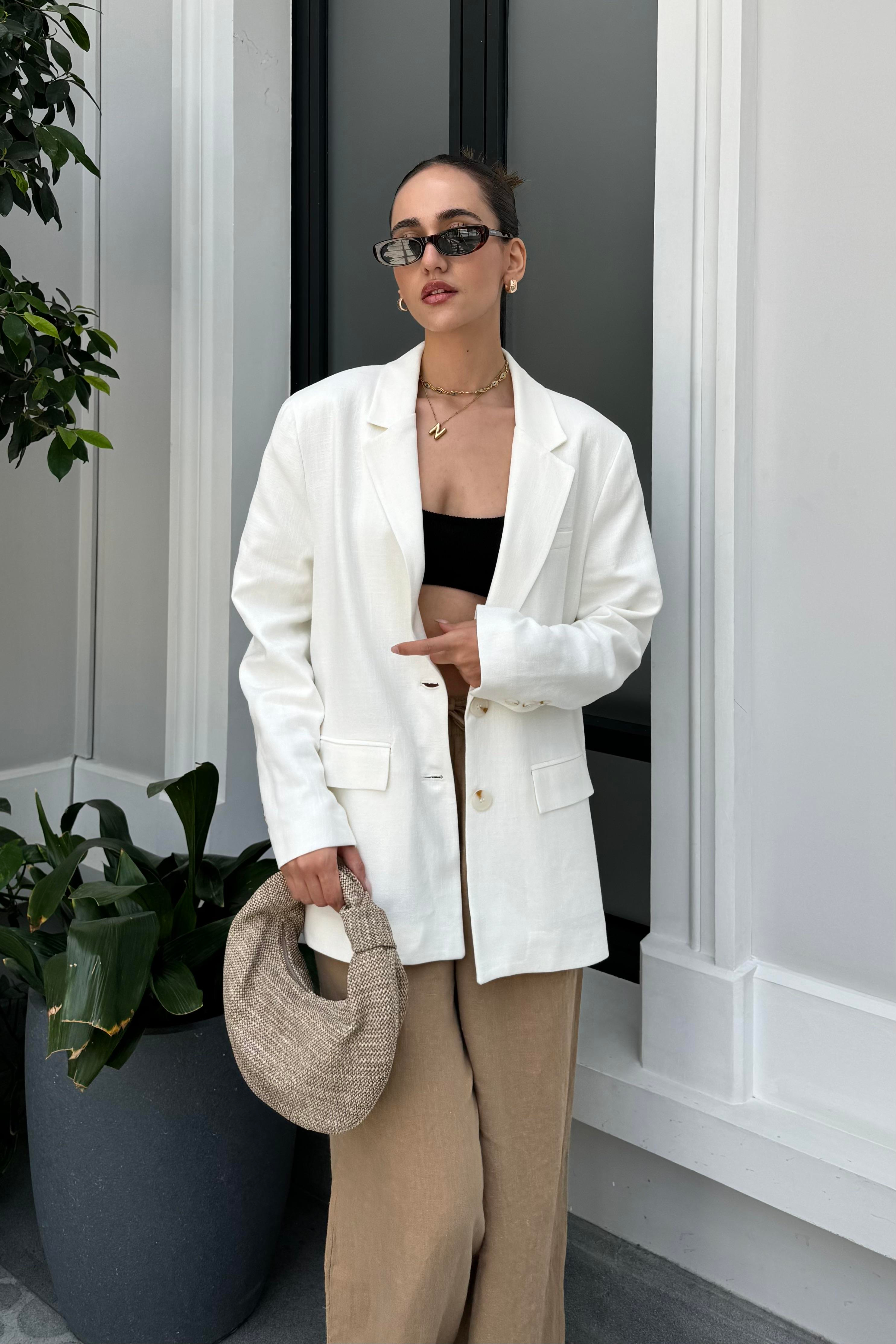 Beyaz Oversize Keten Blazer Ceket - Kadın Blazer Ceket Modelleri - Nazliye Moda - Kadın Giyim Modası