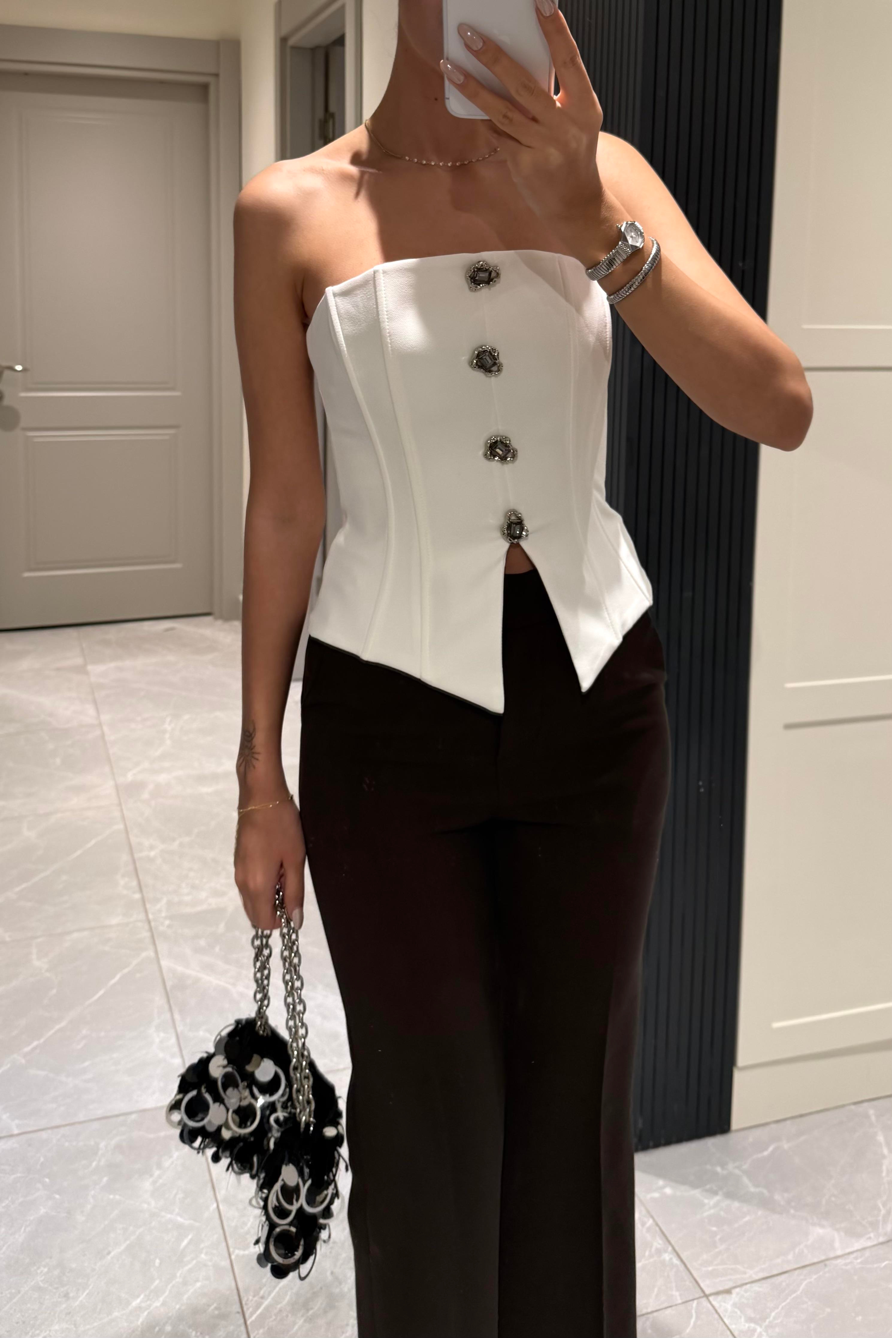 Beyaz Taş Düğmeli Korse Bluz - Kadın Bluz Modelleri - Nazliye Moda | Kadın Giyim Modası