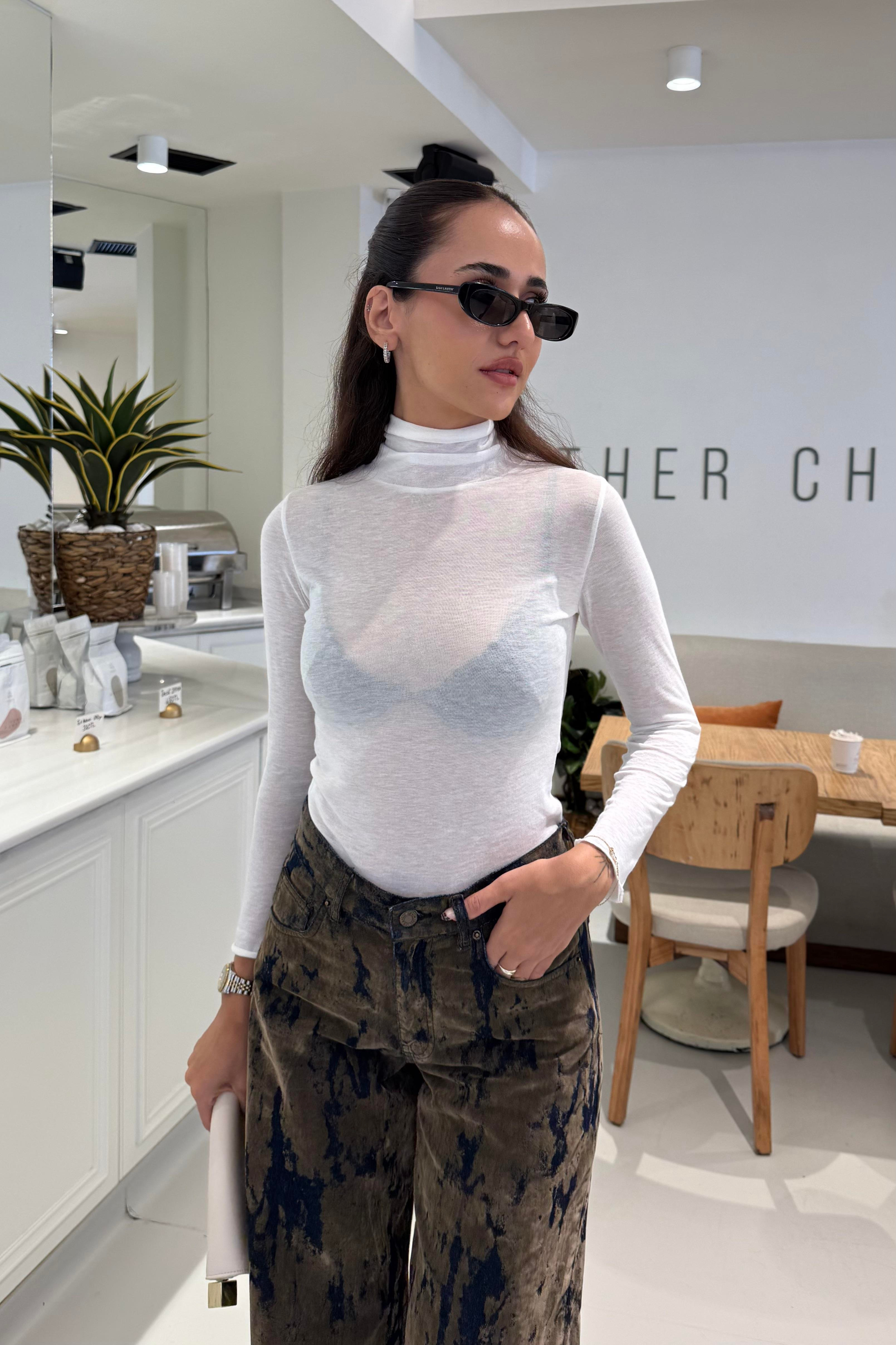 Beyaz Yarım Balıkçı Dekolte Basic Bluz - Kadın Blouses Modelleri - Nazliye Moda | Kadın Giyim Modası
