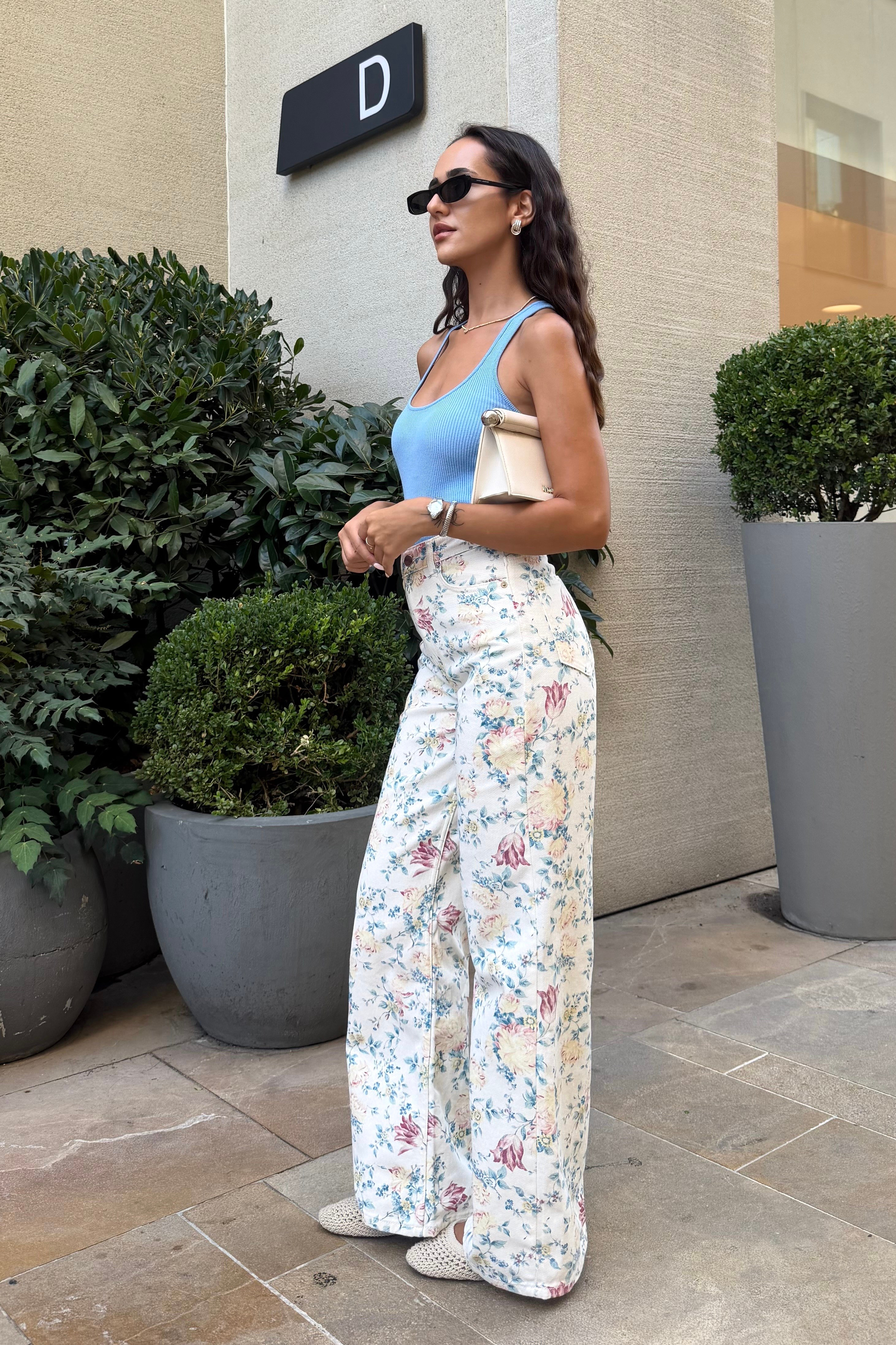 Çiçek Baskılı Straight Jean - Kadın Jean Modelleri - Nazliye Moda | Kadın Giyim Modası