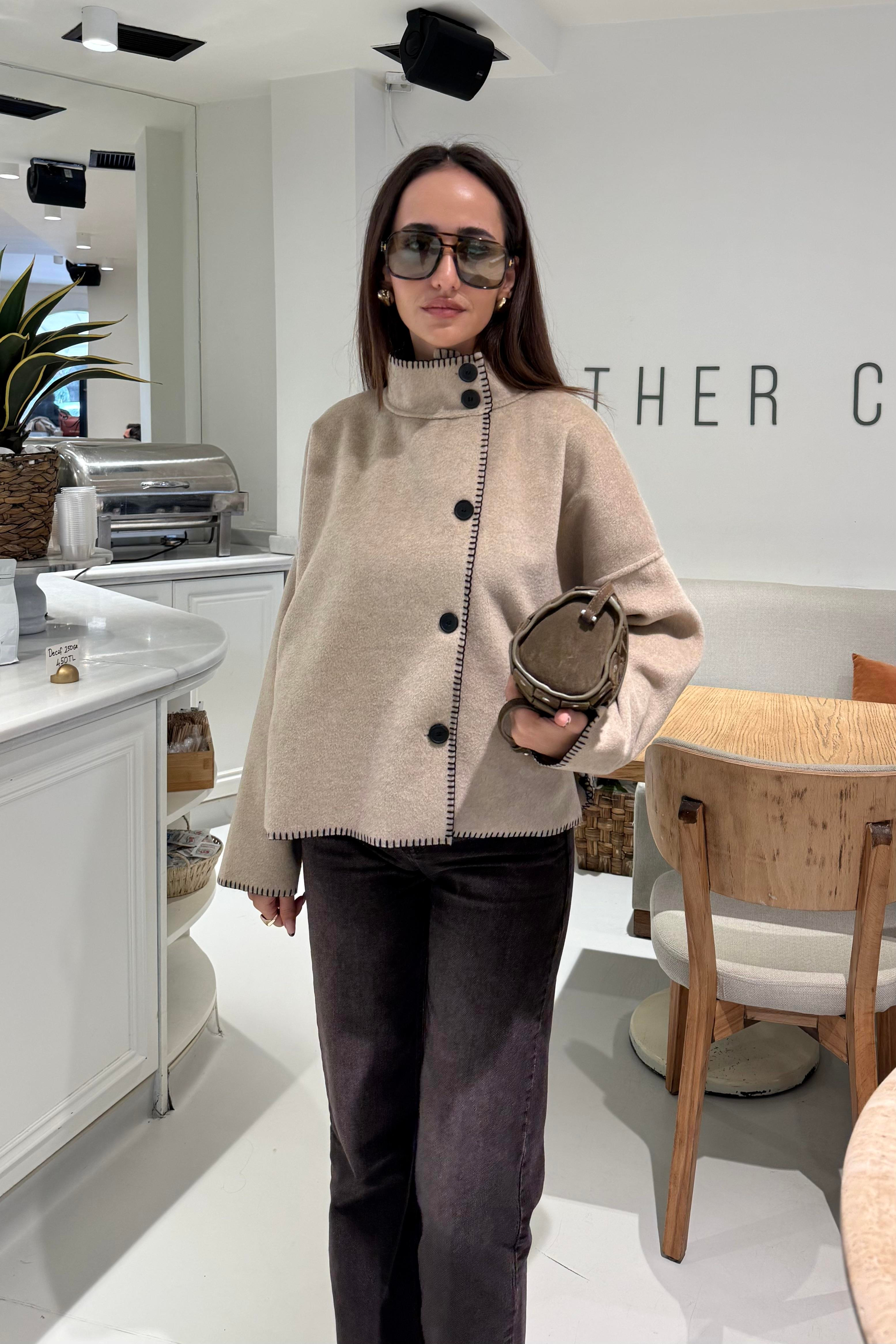 Ekru Çoban Dikişli Ceket - Kadın Ceket Modelleri - Nazliye Moda | Kadın Giyim Modası