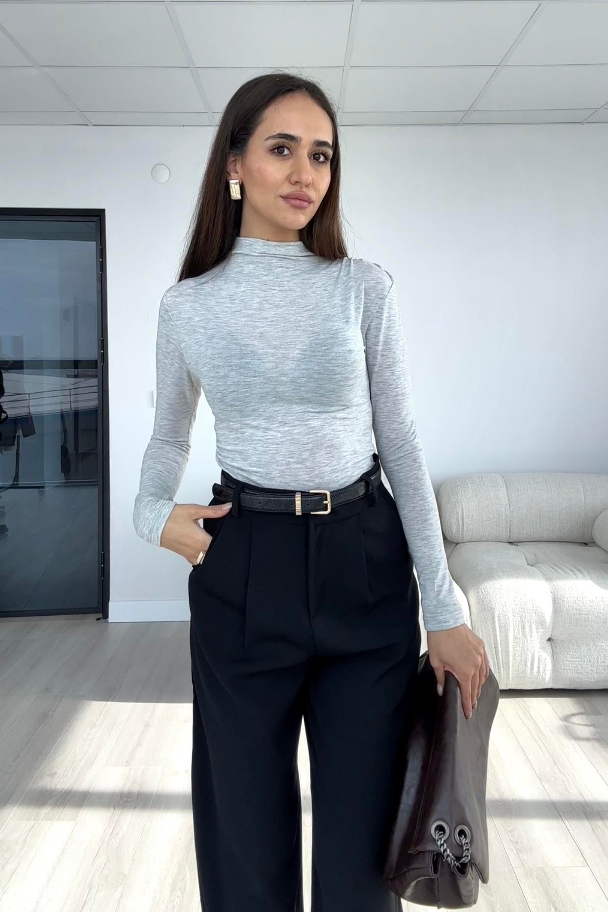 Gri Büzgülü Dekolte Basic Bluz - Kadın Blouses Modelleri - Nazliye Moda | Kadın Giyim Modası