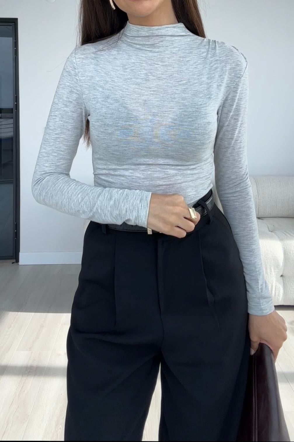 Gri Büzgülü Dekolte Basic Bluz - Kadın Blouses Modelleri - Nazliye Moda | Kadın Giyim Modası