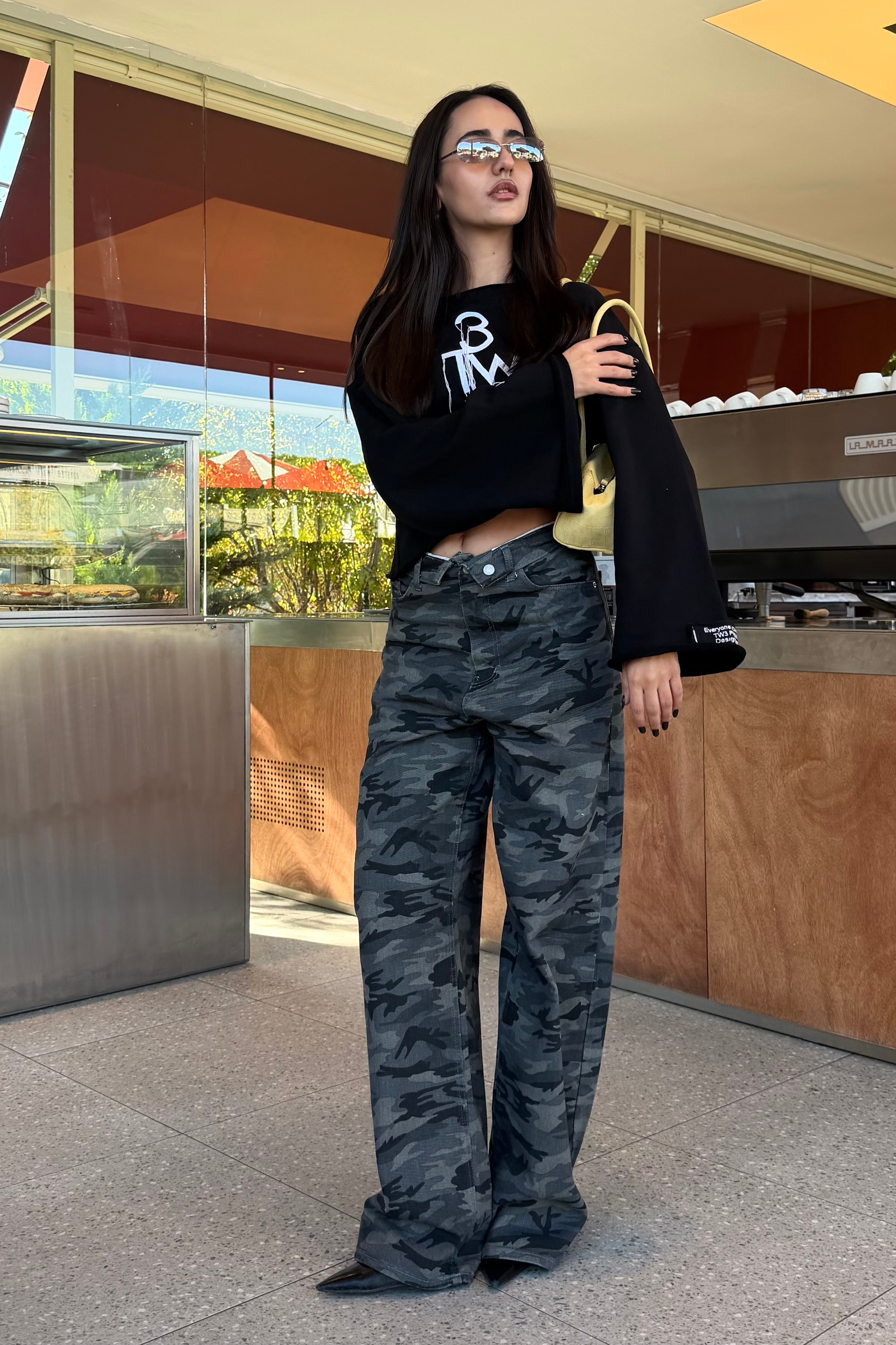 Haki Ters Kemer Kamuflaj Pantolon - Kadın Pantolon Modelleri - Nazliye Moda | Kadın Giyim Modası