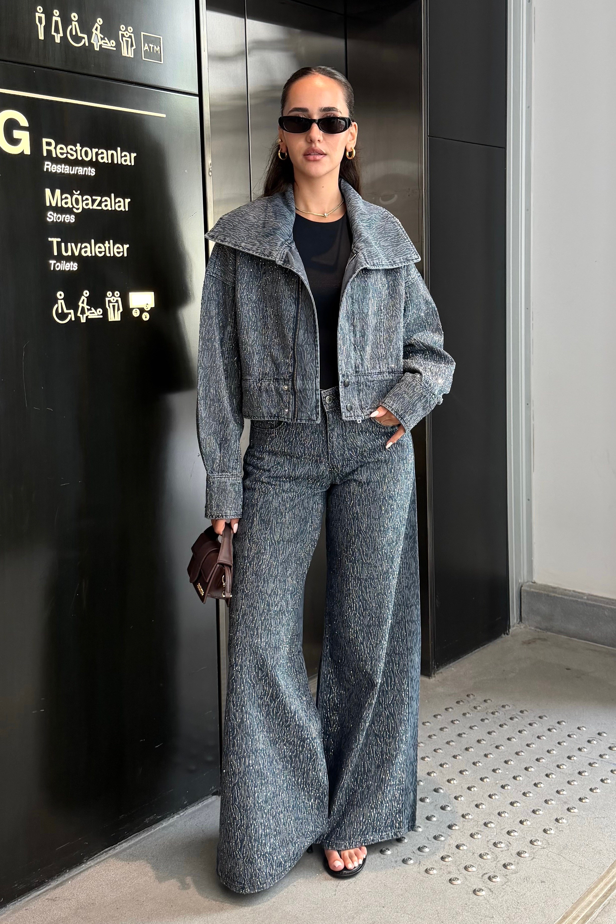 İndigo Mavi Dalgalı Taşlı Denim Ceket - Kadın Ceket Modelleri - Nazliye Moda | Kadın Giyim Modası