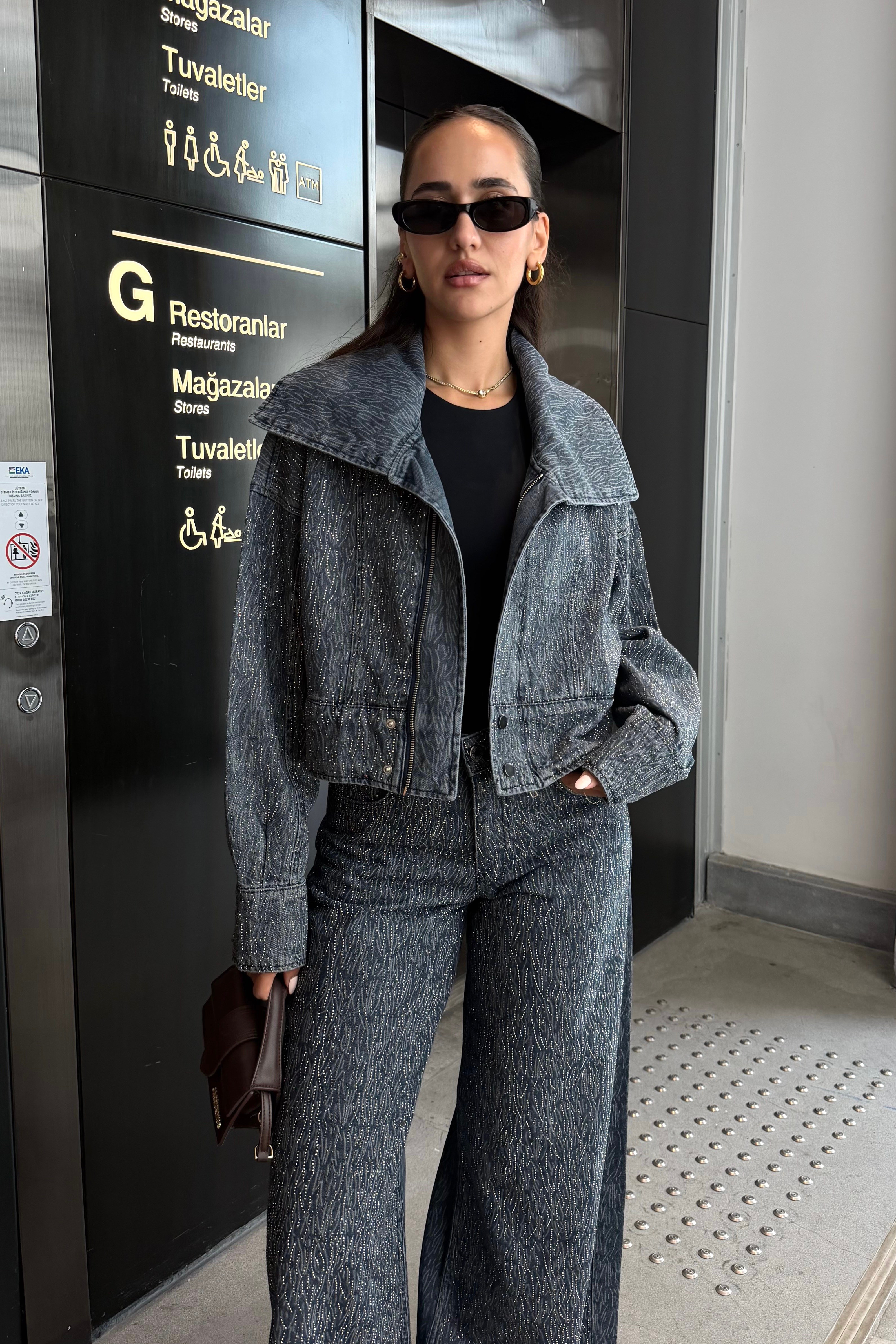 İndigo Mavi Dalgalı Taşlı Denim Ceket - Kadın Ceket Modelleri - Nazliye Moda | Kadın Giyim Modası