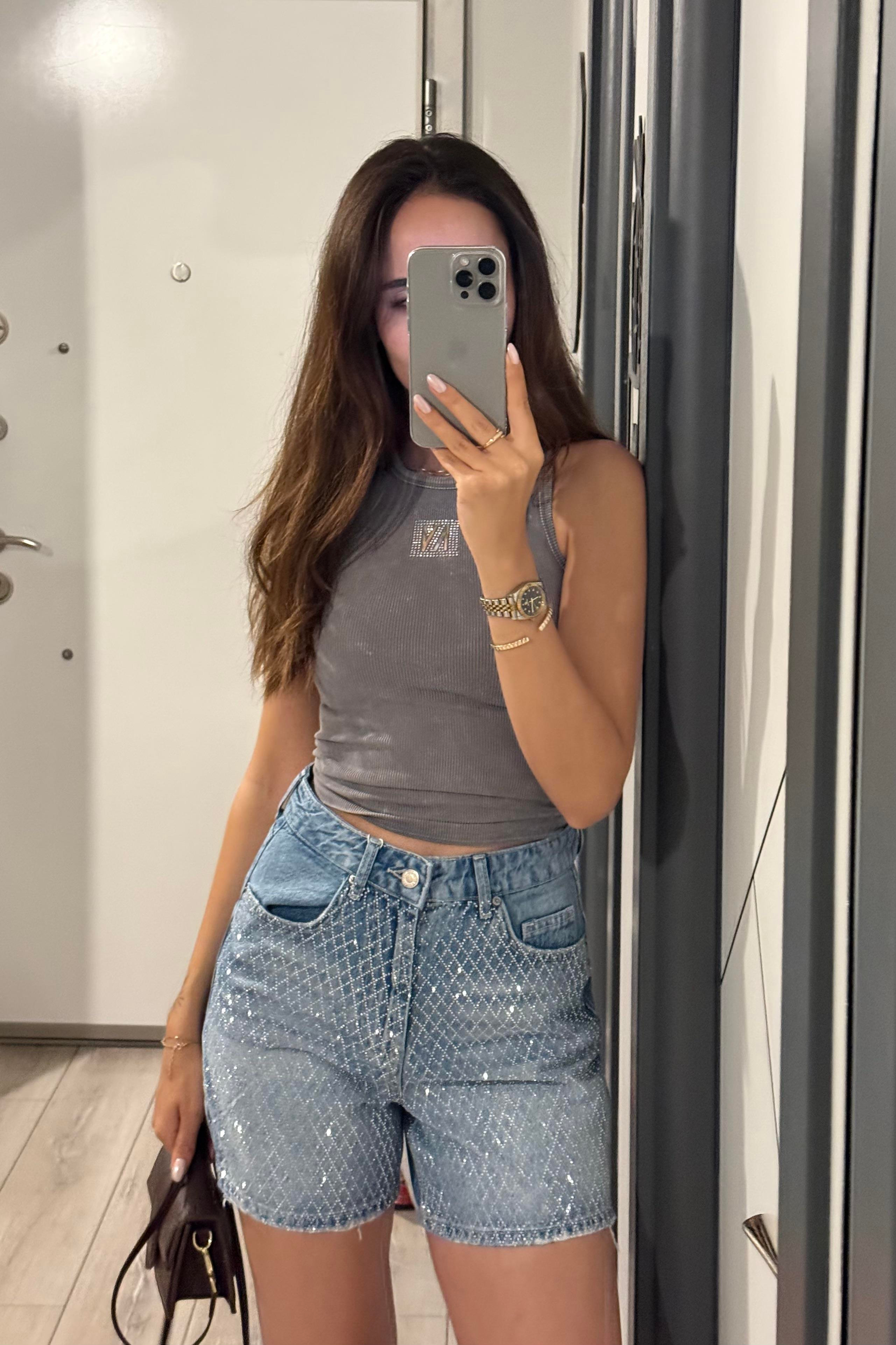 İndigo Mavi Taşlı Jean Şort - Kadın Shorts Modelleri - Nazliye Moda | Kadın Giyim Modası