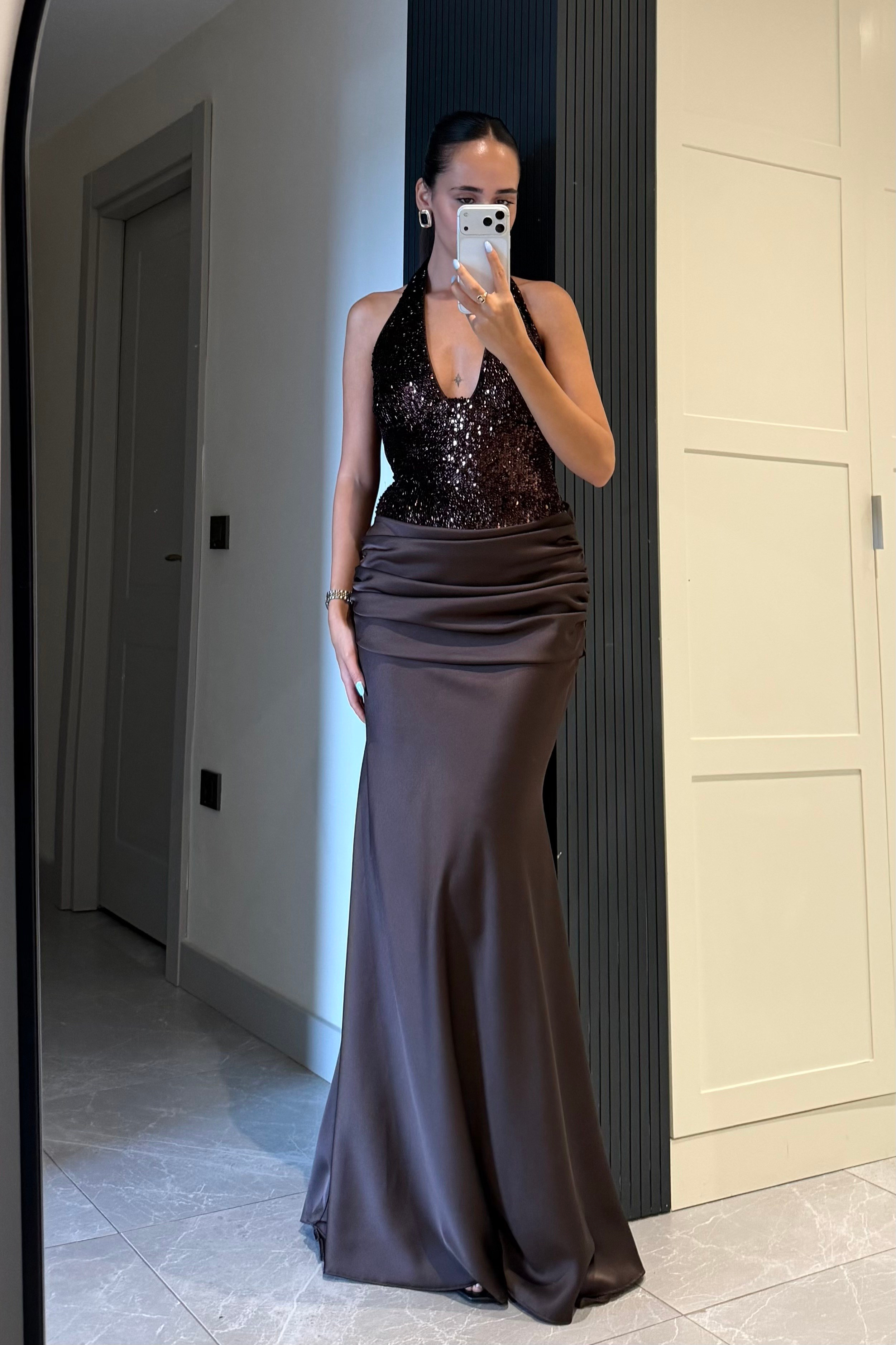 Kahve Premium Payetli Saten Uzun Elbise - Kadın Elbise Modelleri - Nazliye Moda | Kadın Giyim Modası