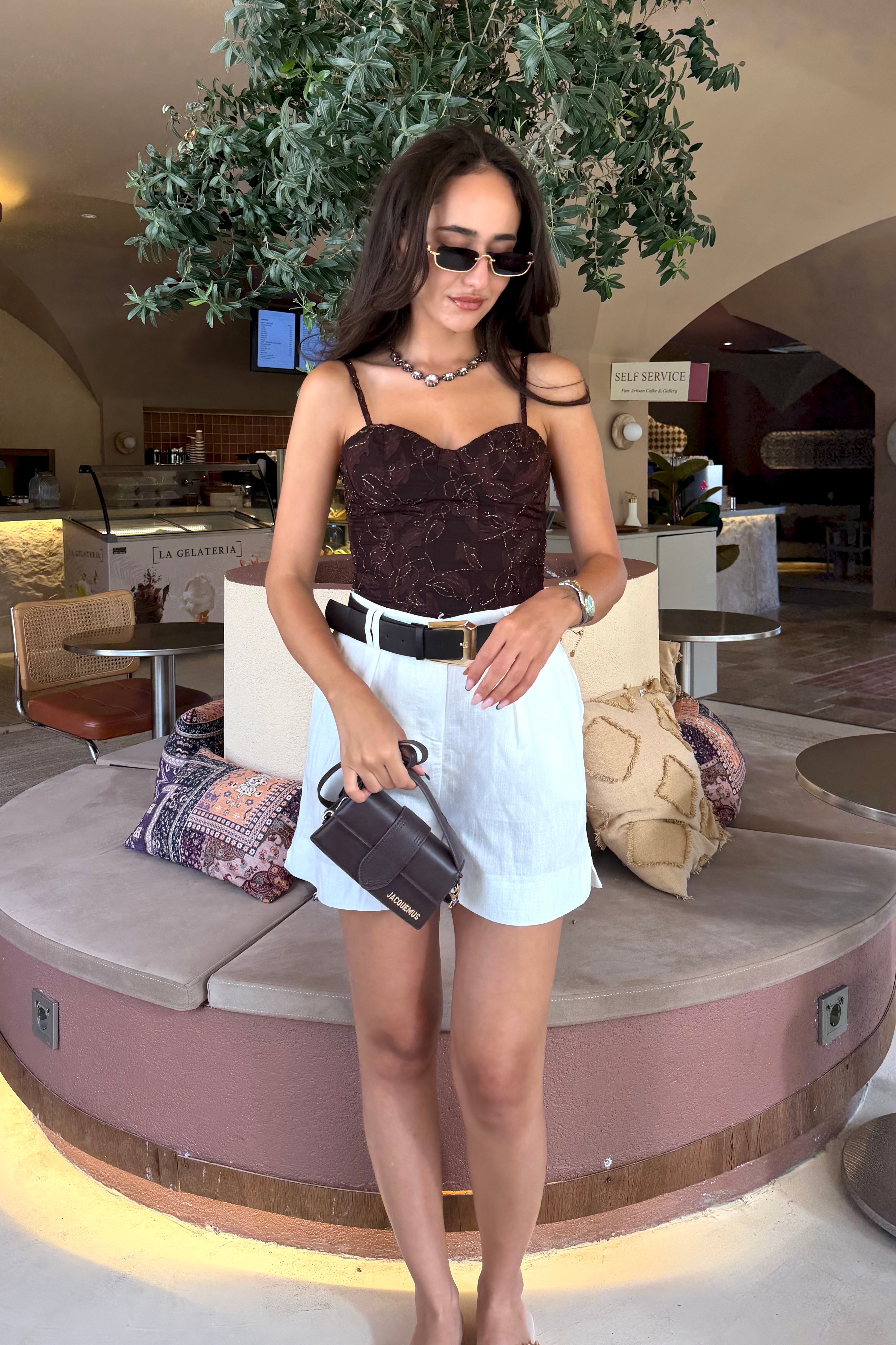 Kahverengi Sırt Bağlama Nakışlı Bluz - Kadın Bluz Modelleri - Nazliye Moda | Kadın Giyim Modası