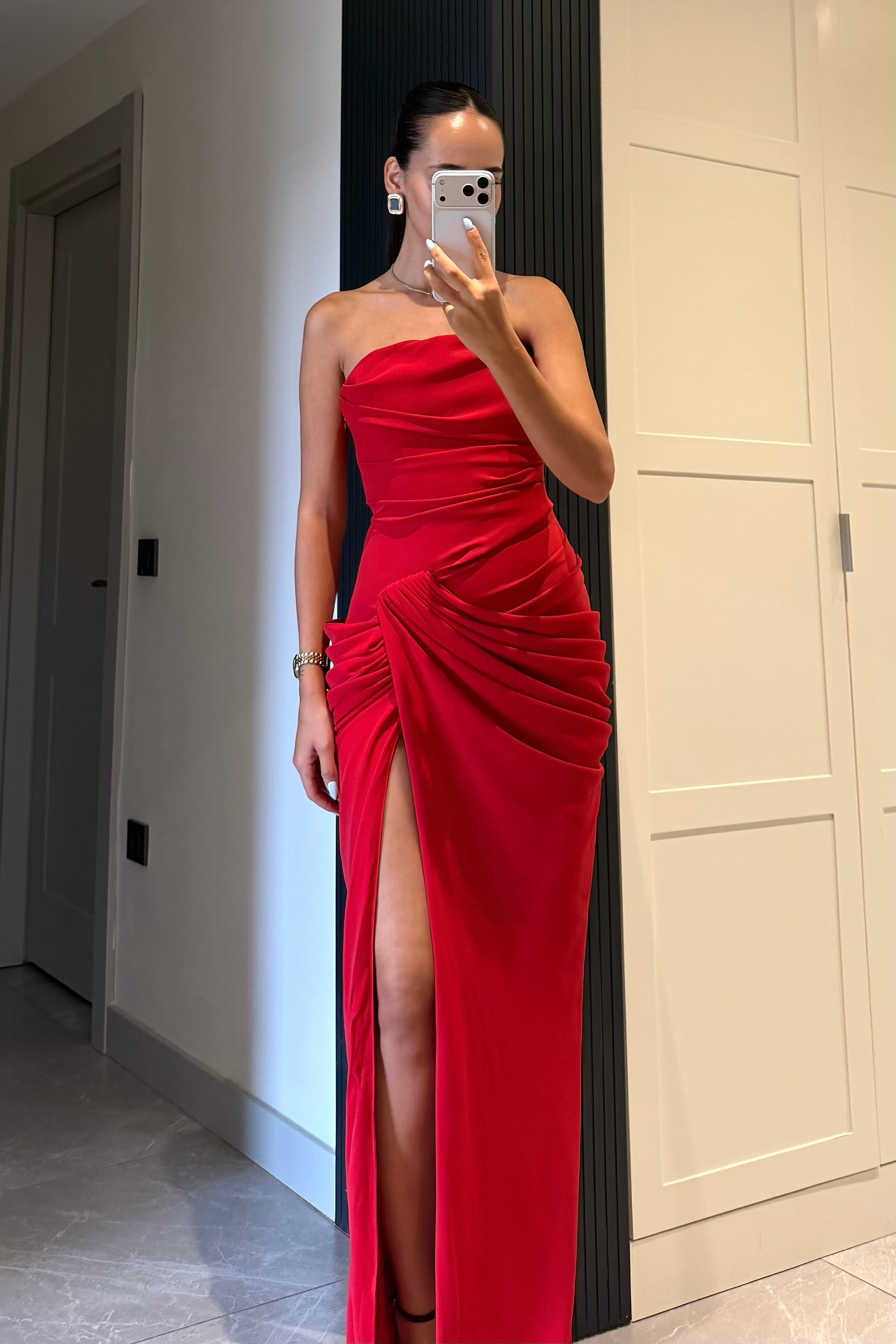 Krmızı Straplez Yırtmaçlı Korse Elbise - Kadın Elbise Modelleri - Nazliye Moda | Kadın Giyim Modası