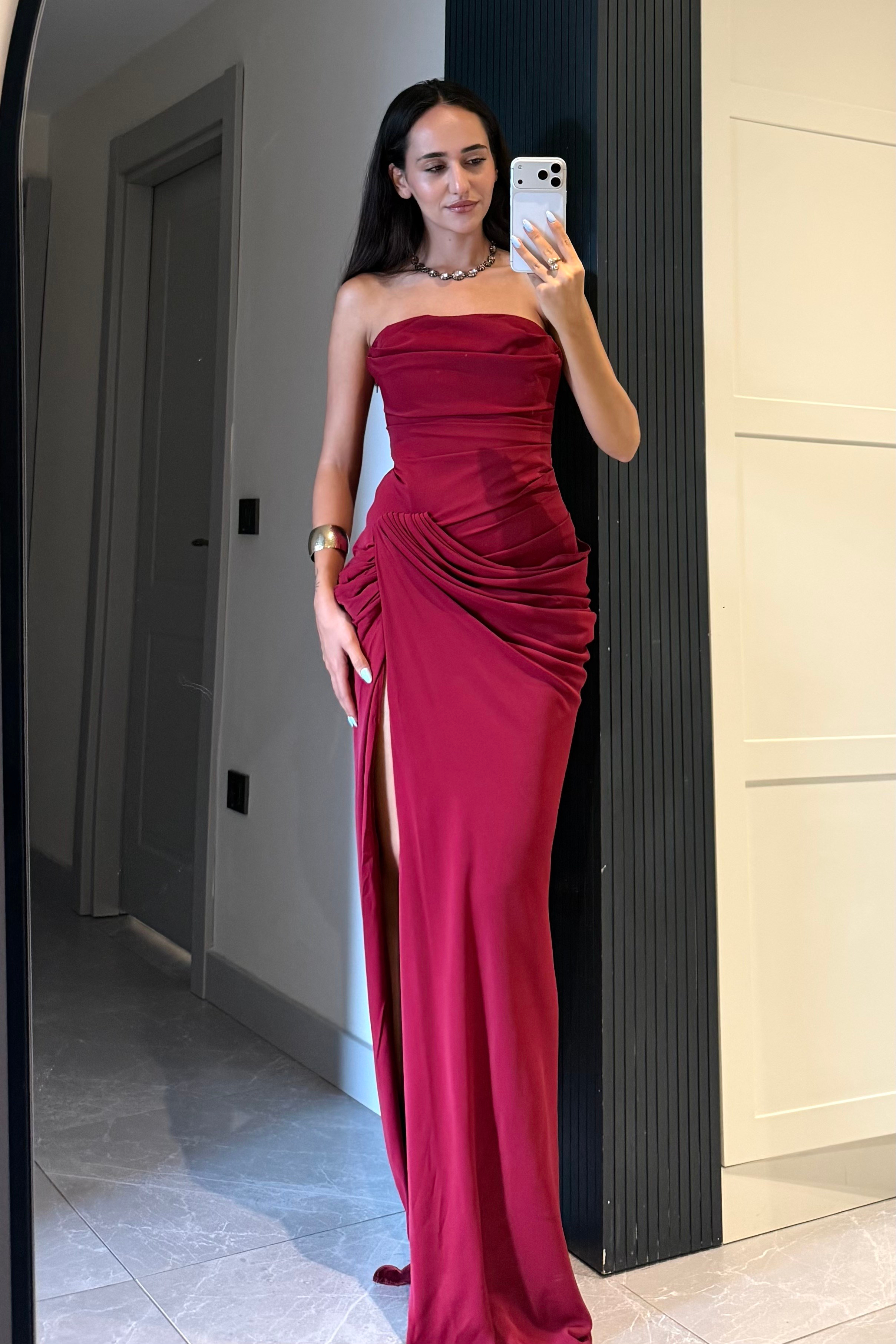 Mürdüm Straplez Yırtmaçlı Korse Elbise - Kadın Elbise Modelleri - Nazliye Moda | Kadın Giyim Modası