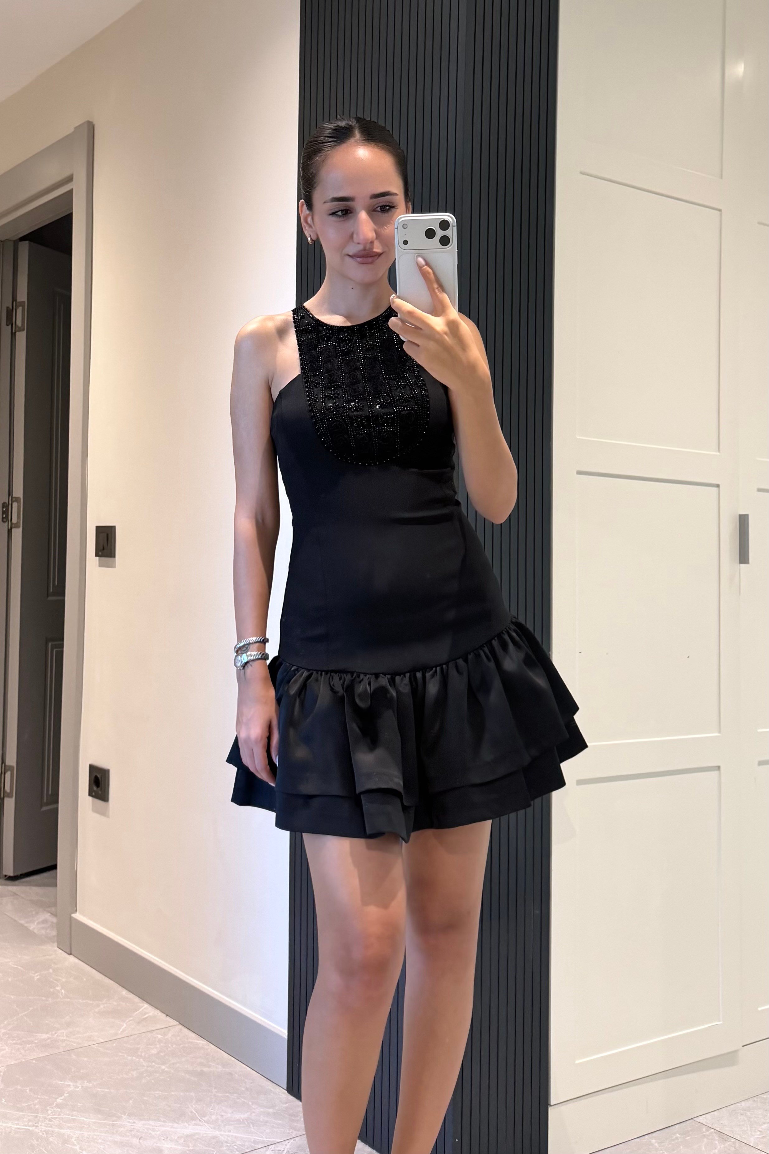 Siyah Boncuk İşlemeli Mini Elbise - Kadın Elbise Modelleri - Nazliye Moda | Kadın Giyim Modası