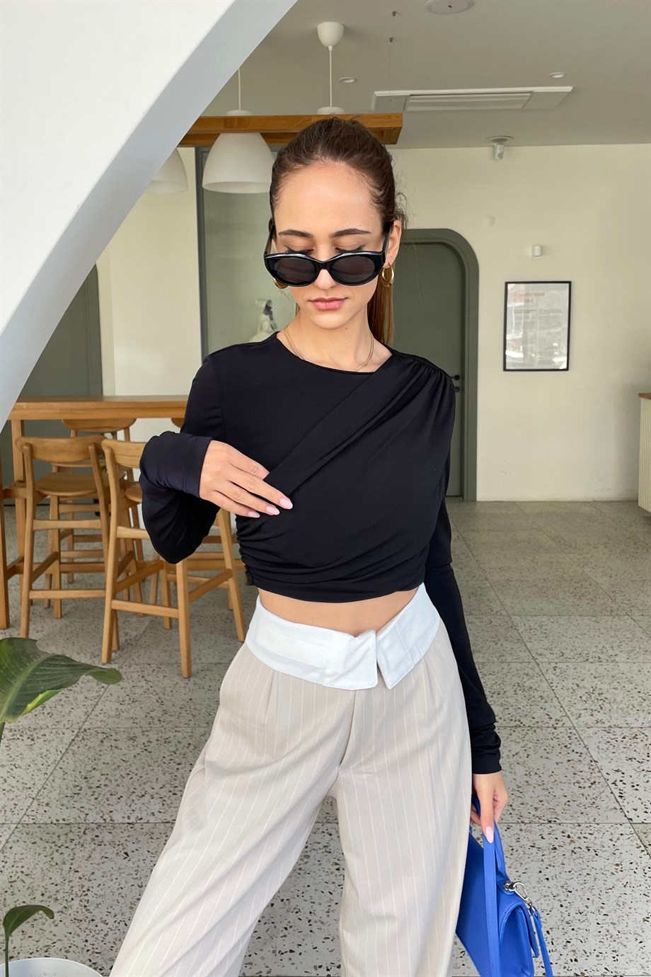 Siyah Degaje Crop Bluz - Kadın Bluz Modelleri - Nazliye.com | Kadın Başrolde