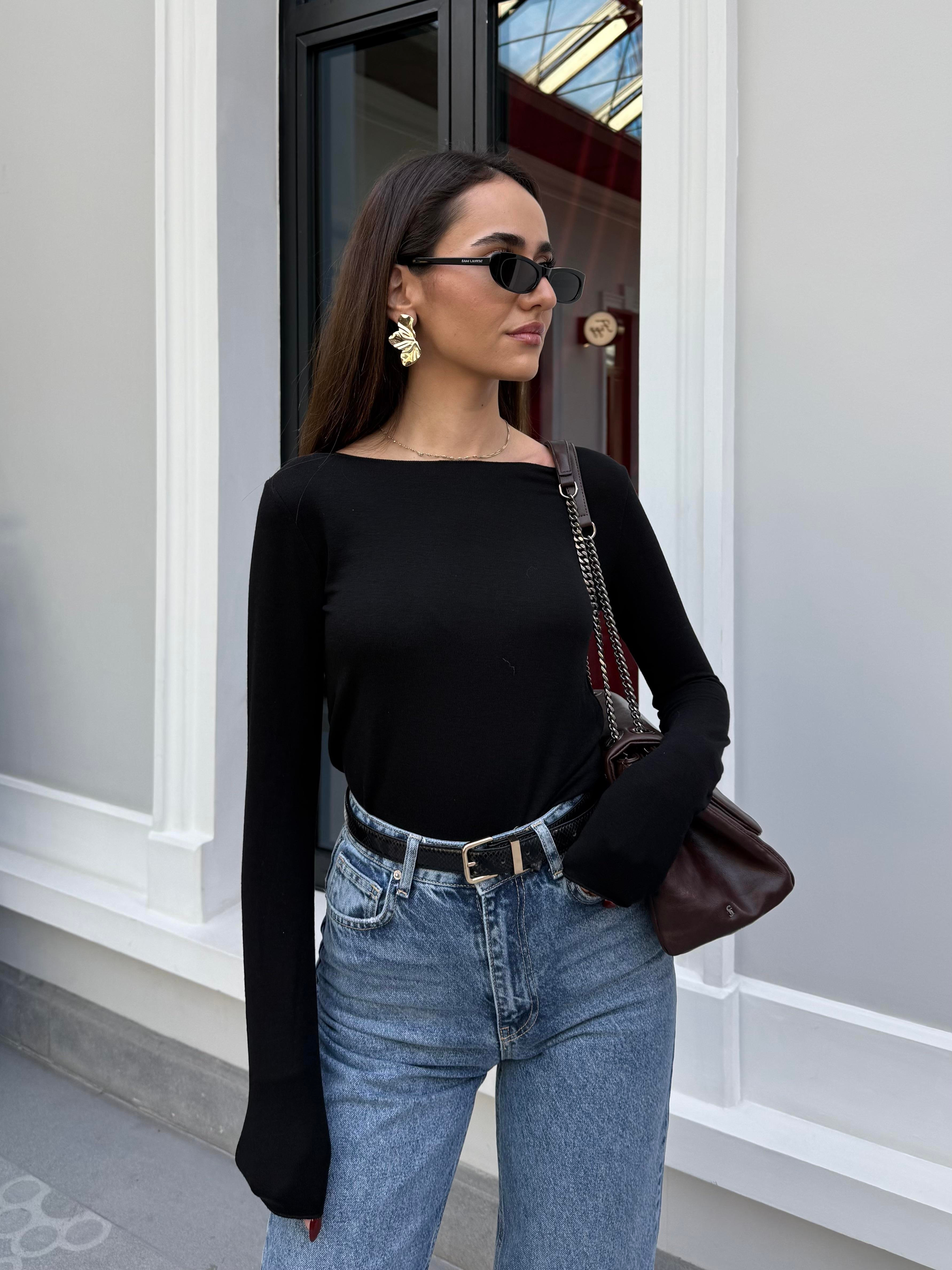 Siyah Dekolte Basic Bluz - Kadın Blouses Modelleri - Nazliye Moda | Kadın Giyim Modası