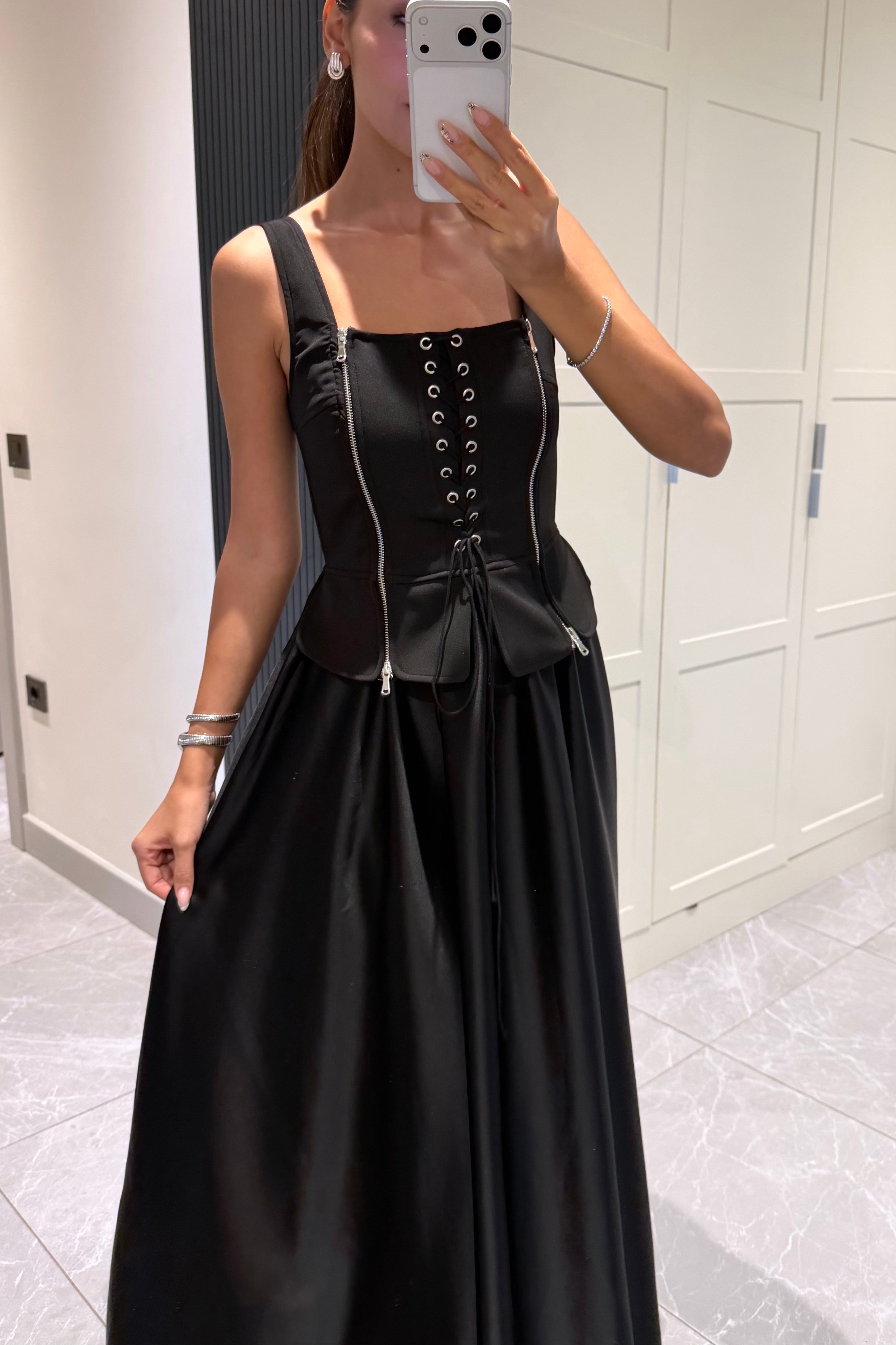 Siyah Kuş Gözü Detay Saten Elbise - Kadın Elbise Modelleri - Nazliye Moda | Kadın Giyim Modası