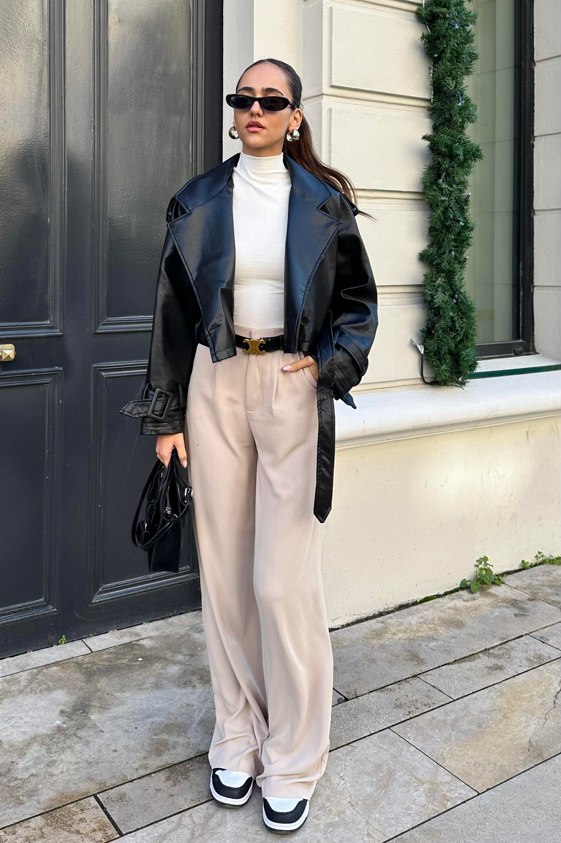 Siyah Nazliye Kısa Deri Trençkot - Kadın Trençkot Modelleri - Nazliye Moda - Kadın Giyim Modası