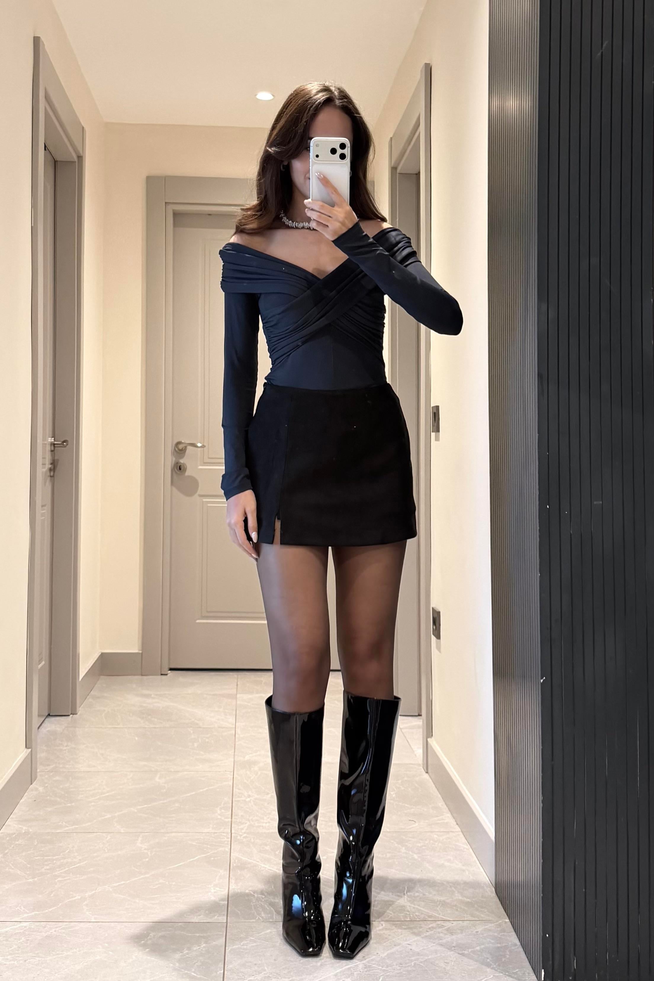 Siyah Nubuk Mini Etek - Kadın Etek Modelleri - Nazliye Moda | Kadın Giyim Modası