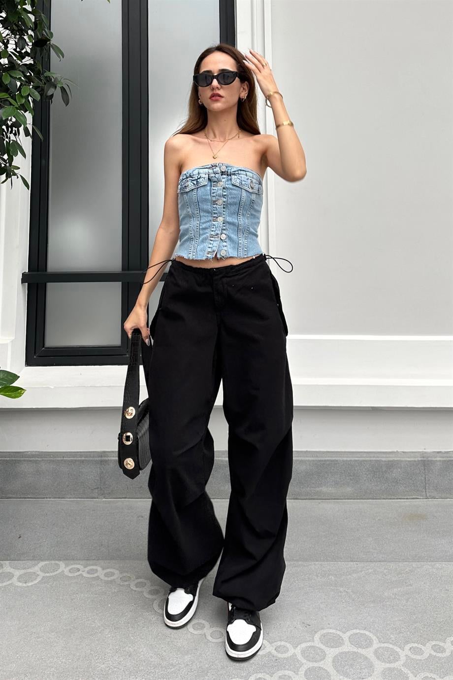 Siyah Paraşüt Jogger Pantolon - Kadın Pantolon Modelleri - Nazliye Moda | Kadın Giyim Modası
