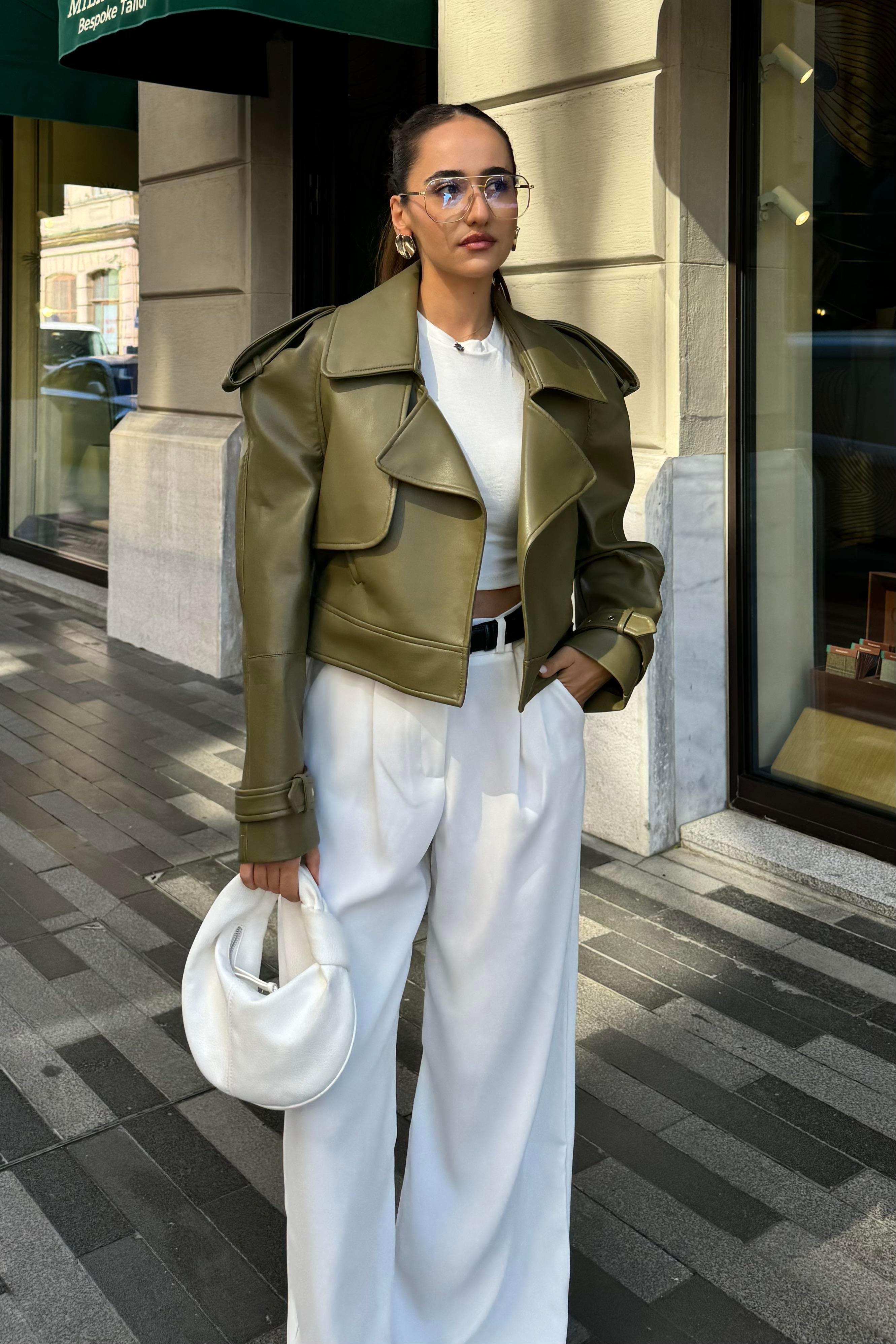 Yeşil Premium Kısa Deri Trençkot - Kadın Trench Coats Modelleri - Nazliye Moda | Kadın Giyim Modası