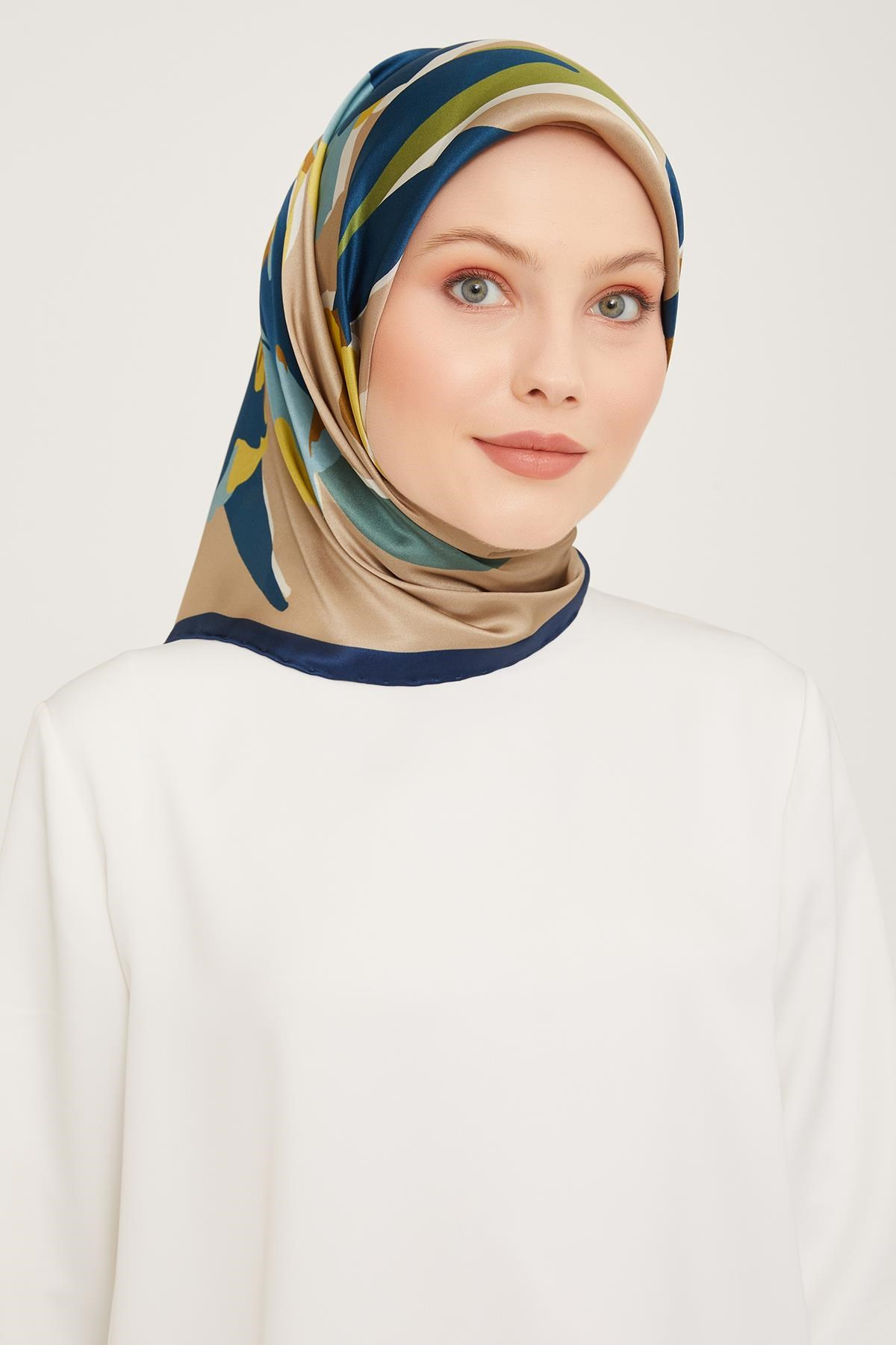 Armine İpek Eşarp 2024 Kış - 9042-38 Twill