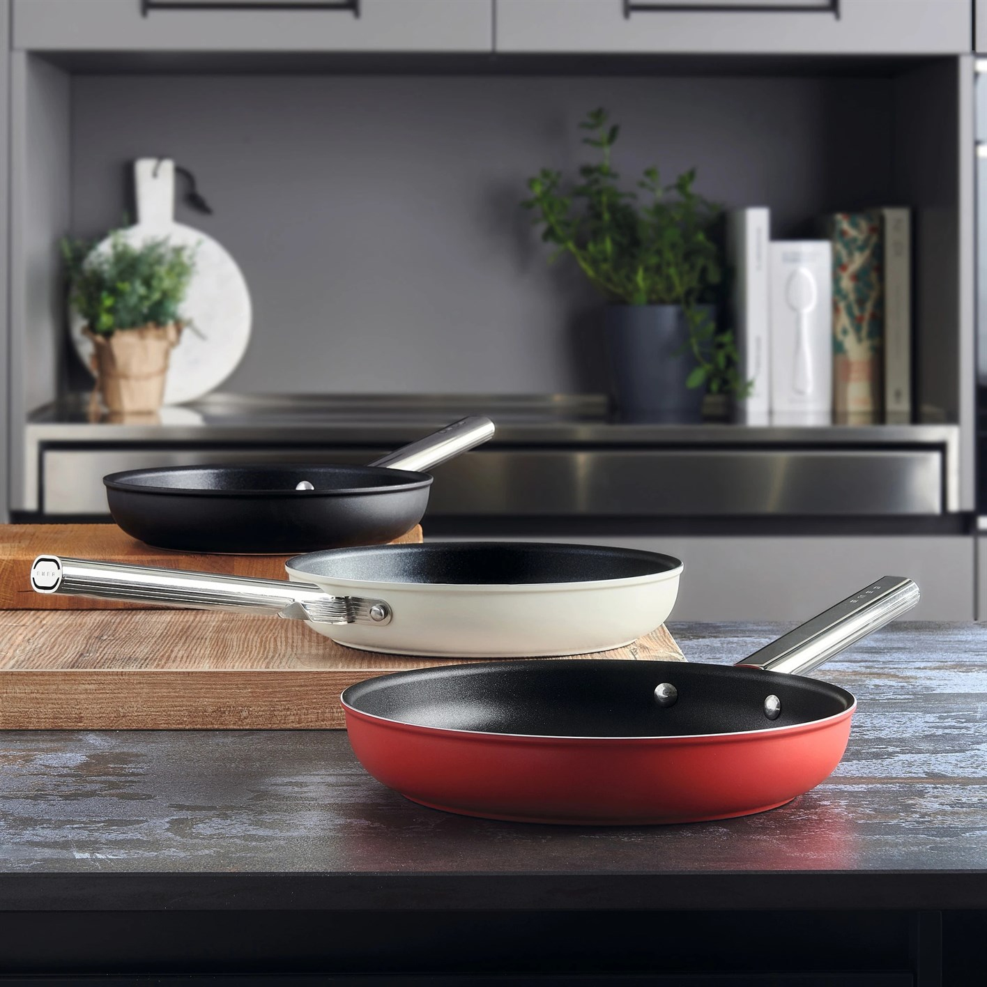 Smeg - Cookware 50'S Style Siyah Tava 28 cm