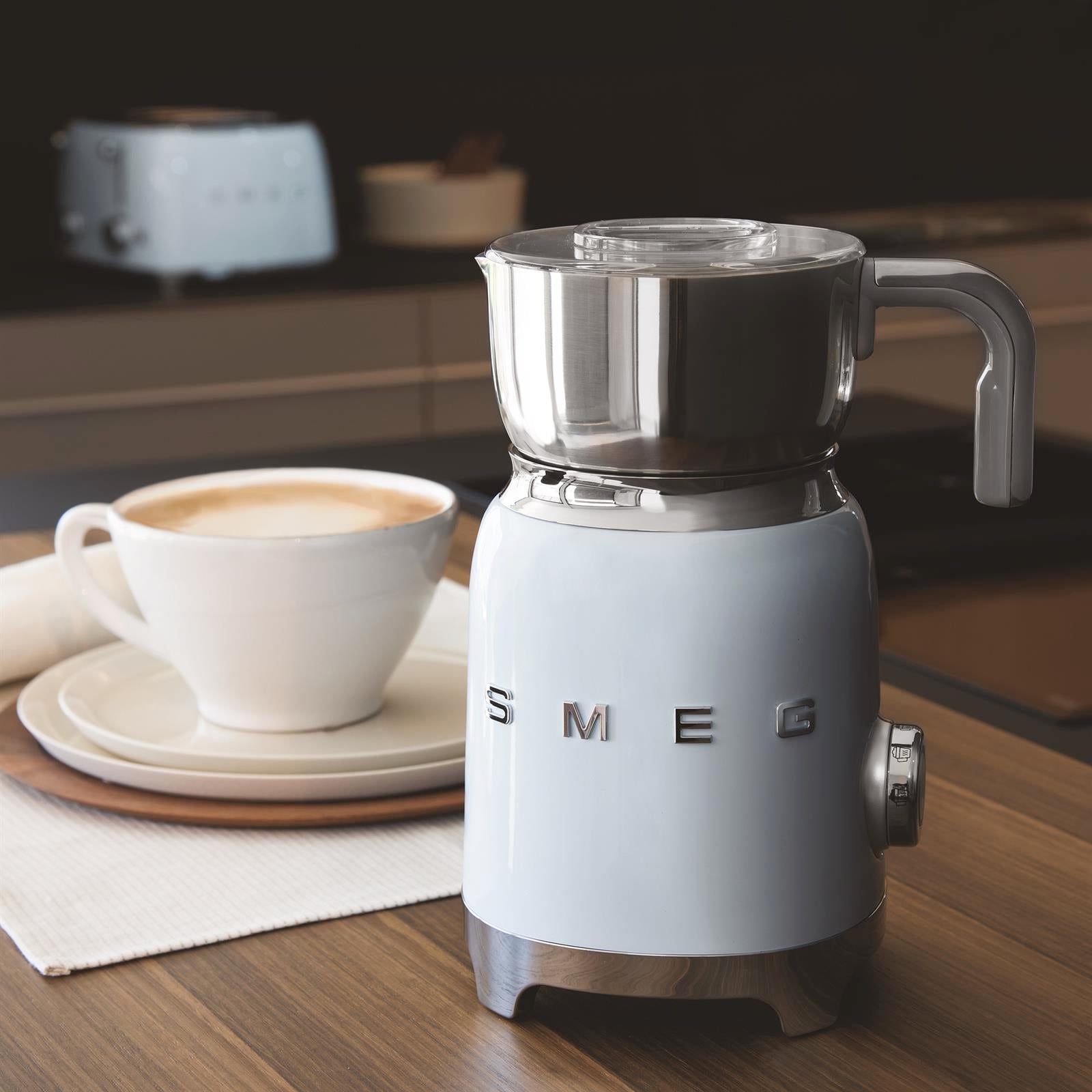 Smeg Pastel Mavi Süt Köpürtme Makinesi