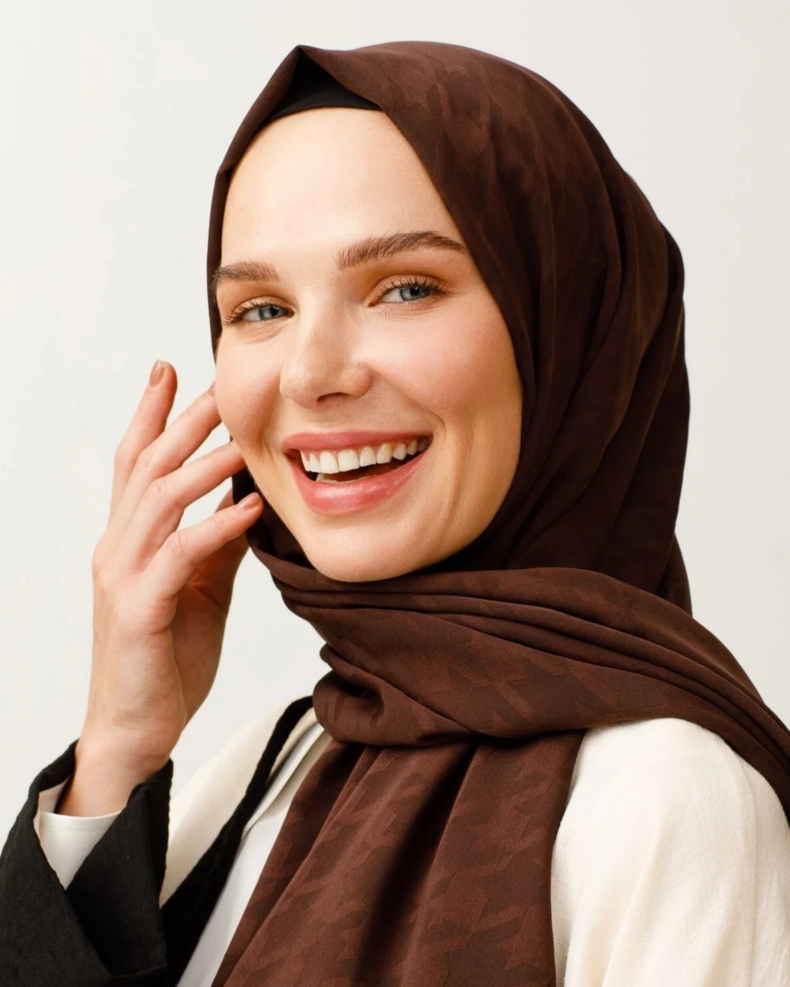 Acı Kahve Kazayağı Desen İpeksi Jakar Şal