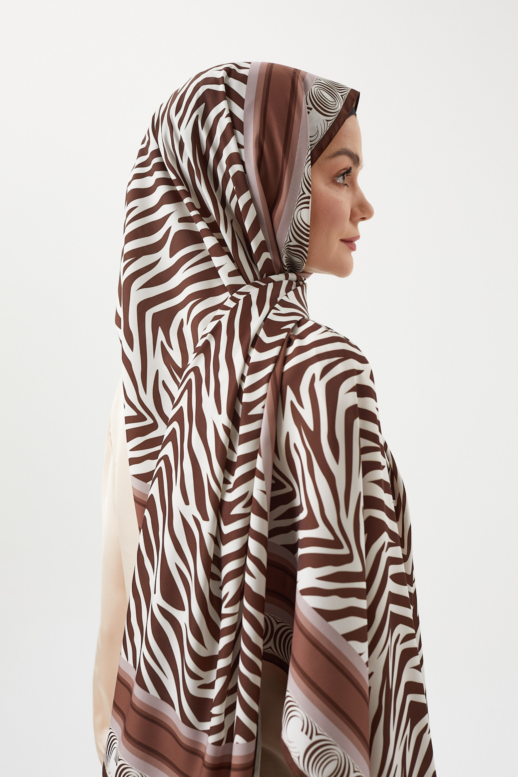Acı Kahve Zebra Desen İpek Şal