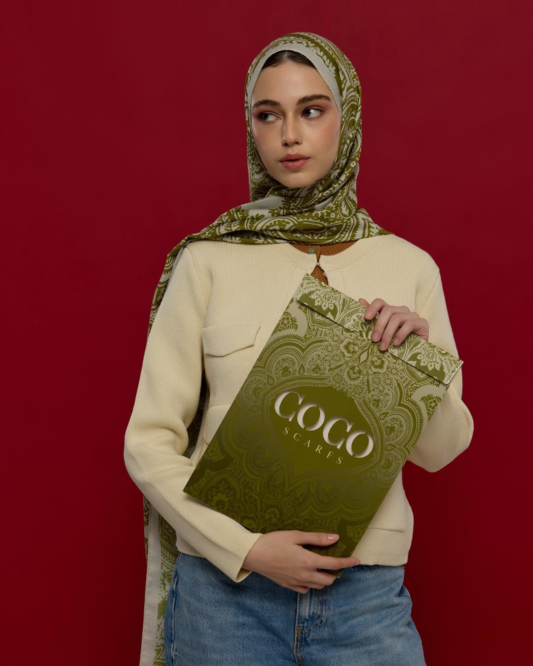 Beyaz Işık & Altın Zeytin Sultani Desen Şal