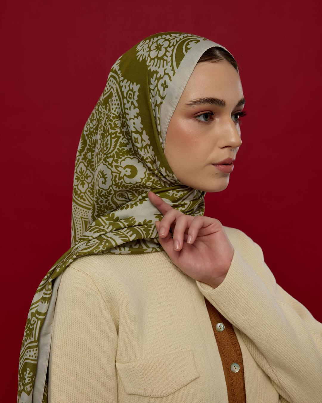 Beyaz Işık & Altın Zeytin Sultani Desen Şal